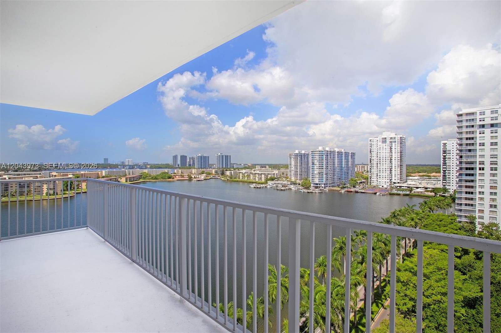 2851 NE 183rd St # 1416E, Aventura, FL 33160