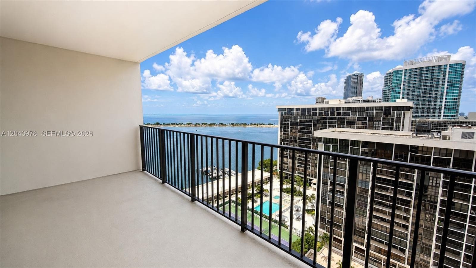 1901 Brickell Av # B2203, Miami, FL 33129