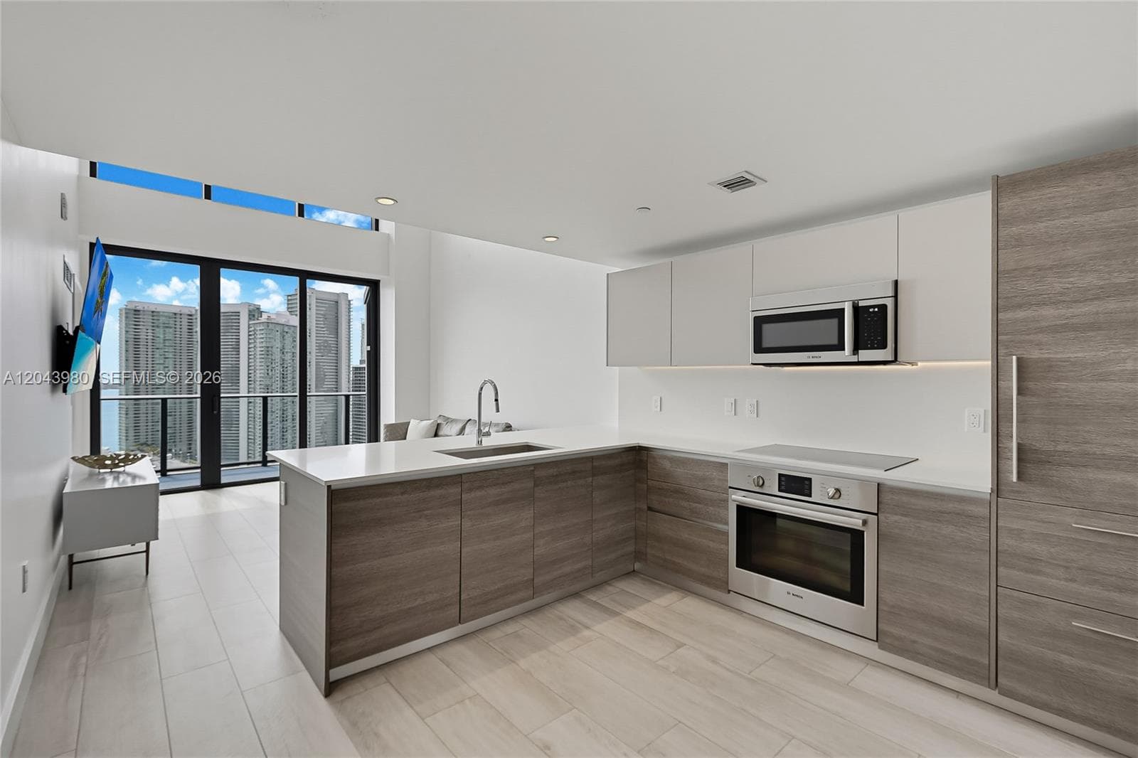 121 NE 34th St # PH3206, Miami, FL 33137 — zdjęcie 5