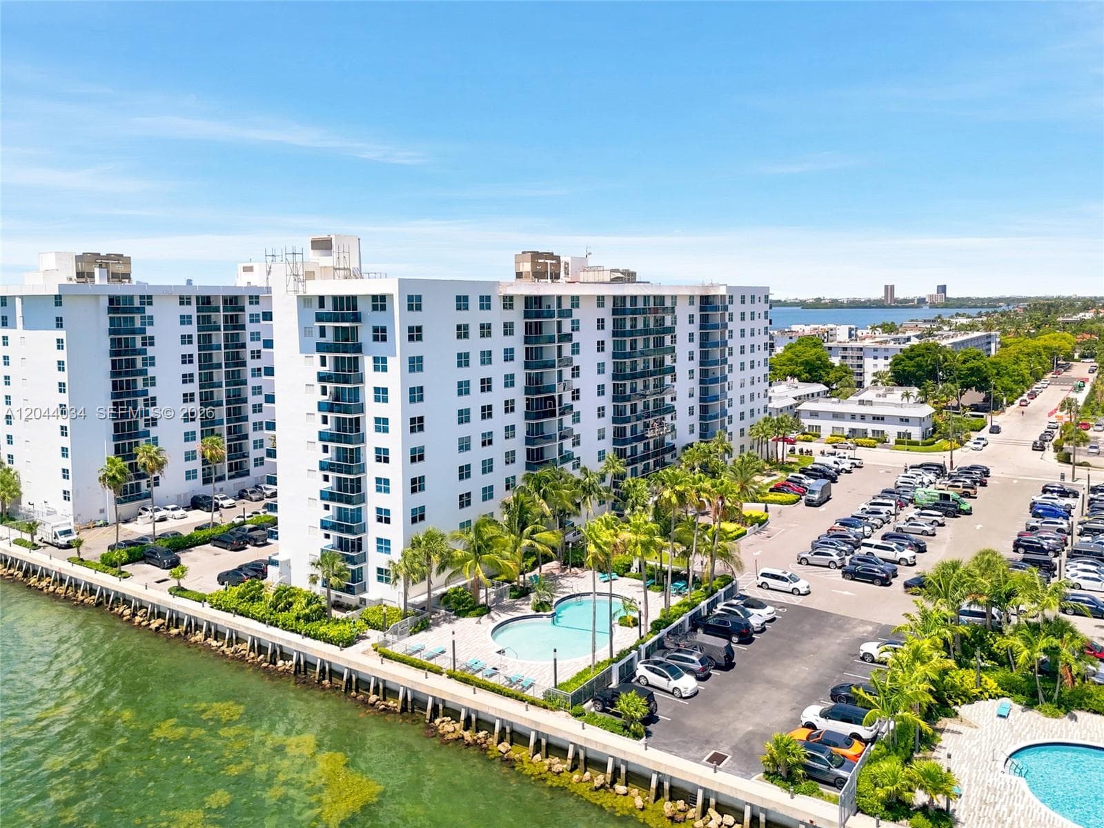 7501 E Treasure Dr # 2S, North Bay Village, FL 33141