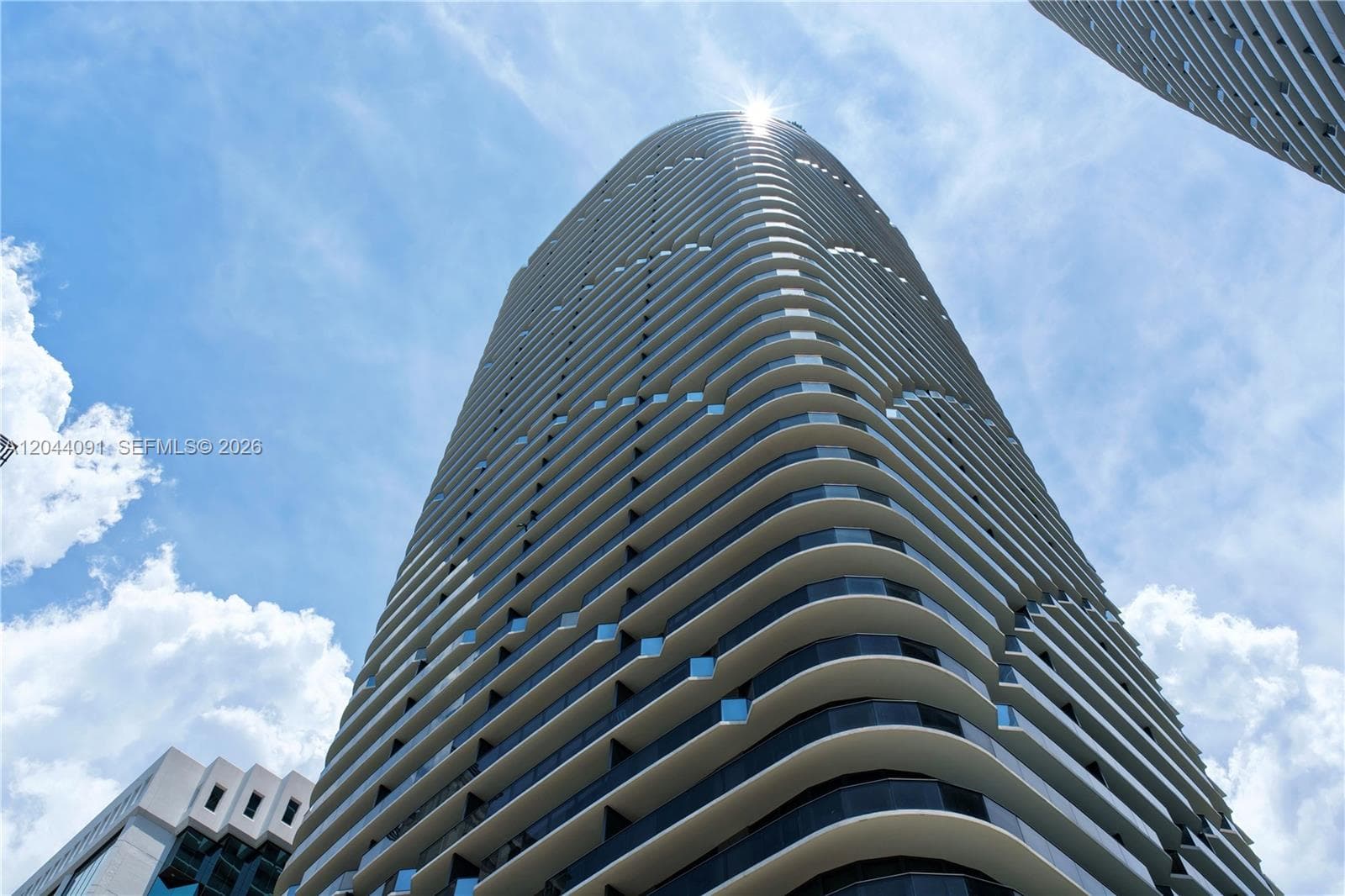 55 SW 9th St # 2208, Miami, FL 33130