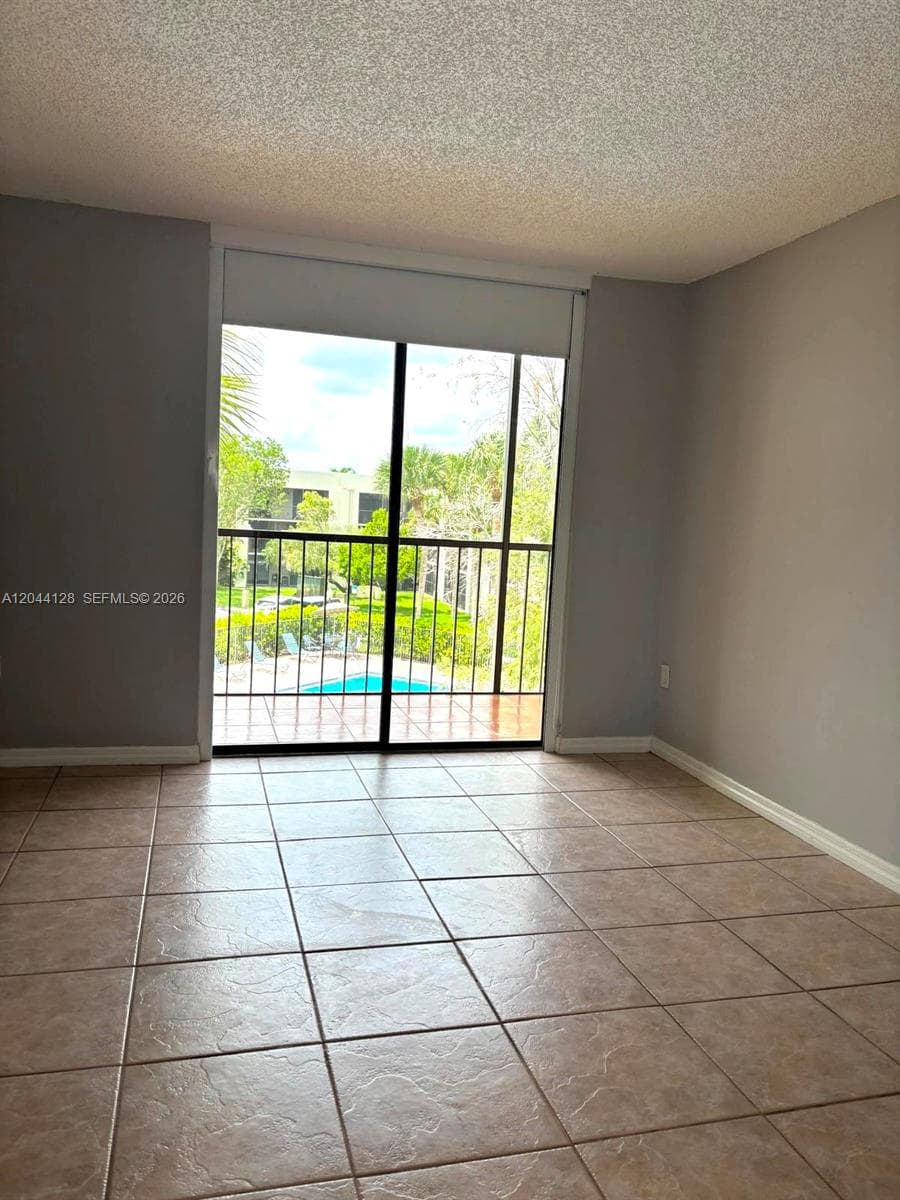 8025 SW 107th Ave # 313, Miami, FL 33173 — zdjęcie 3