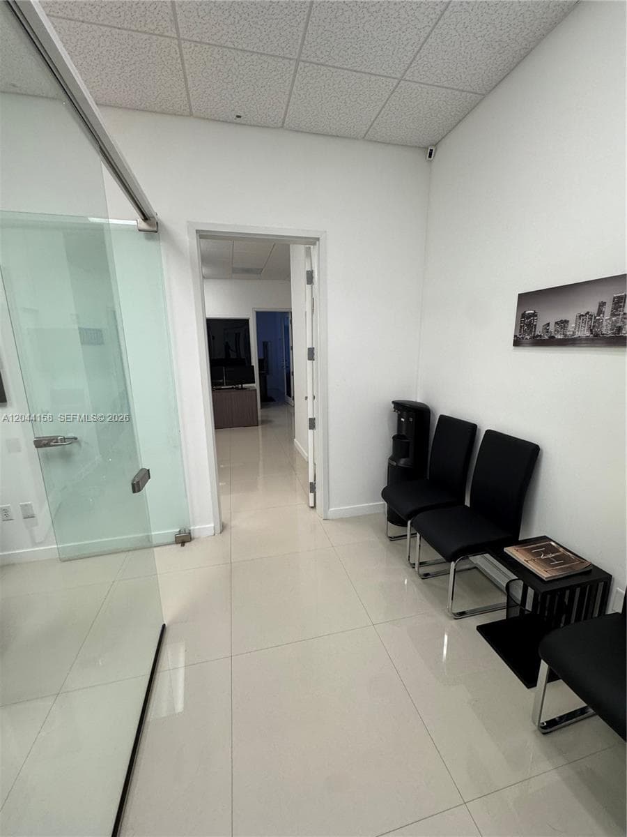 20200 W Dixie Hwy G01 Hwy, Miami, FL 33180 — zdjęcie 3