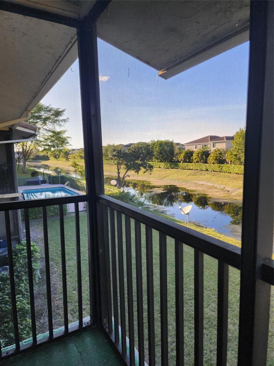 8705 NW 38th Drive # 7b, Coral Springs, FL 33065 — zdjęcie 2