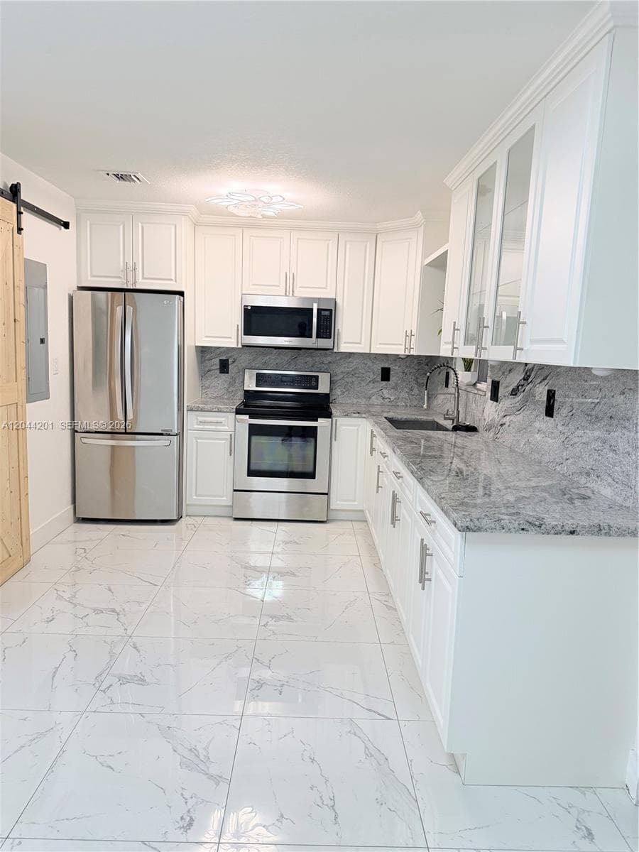 119 SW 6th Ln # 119, Florida City, FL 33034 — zdjęcie 4