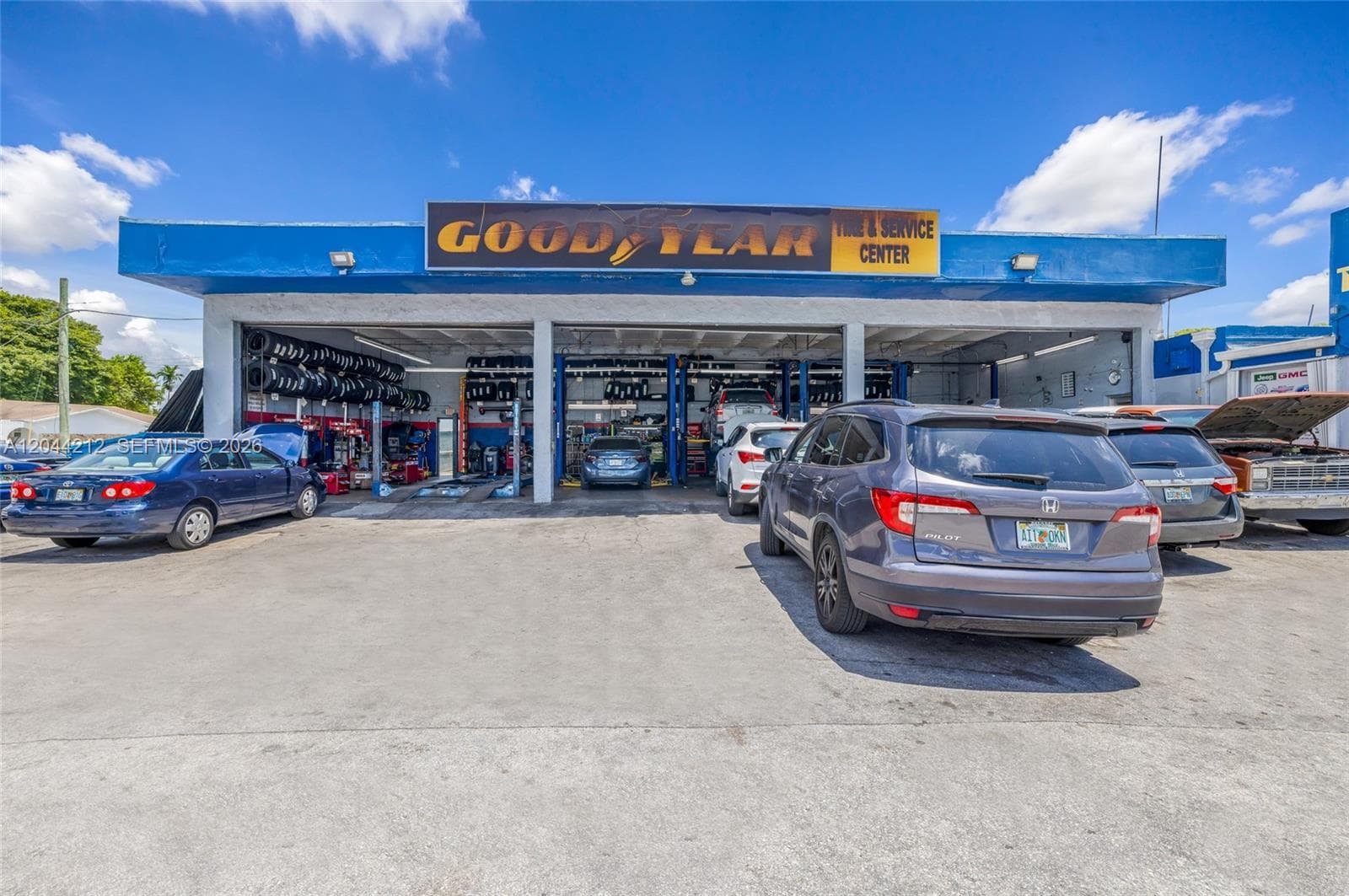 8765 Bird Rd, Miami, FL 33165