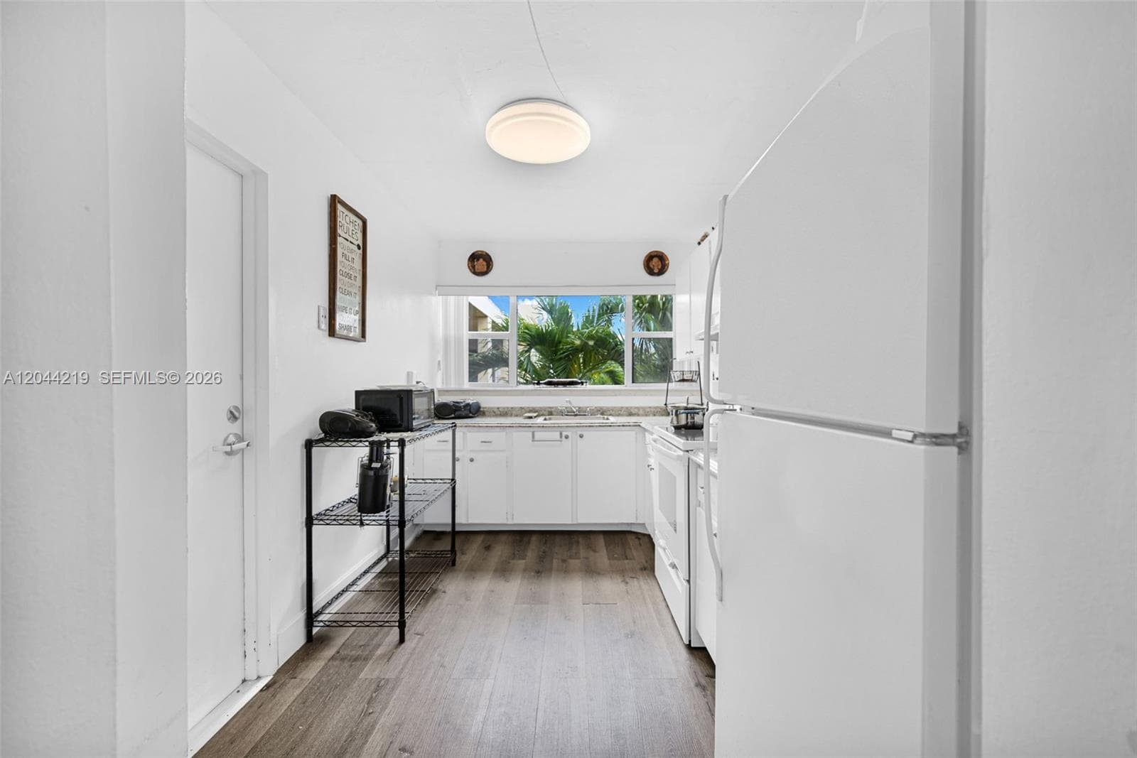 942 NE 199th St # 4E, Miami, FL 33179 — zdjęcie 5