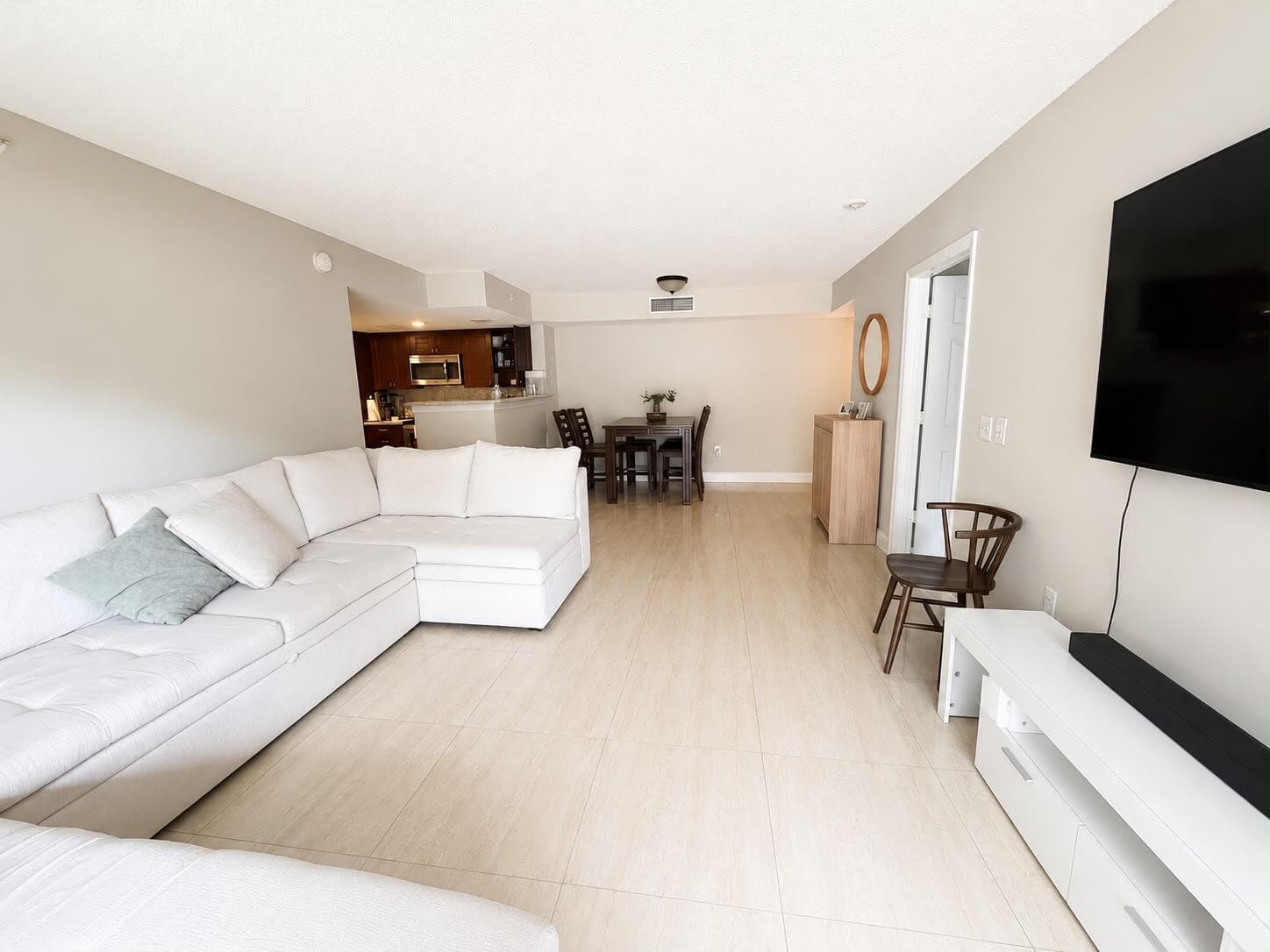 5045 Wiles Road # 105, Coconut Creek, FL 33073 — zdjęcie 3