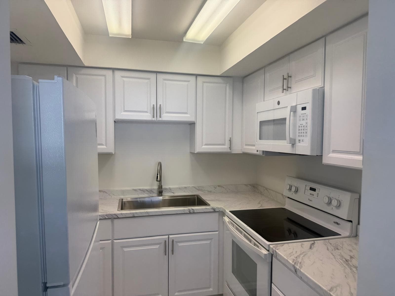 402 Lake Shore Drive # 202, West Palm Beach, FL 33403 — zdjęcie 5