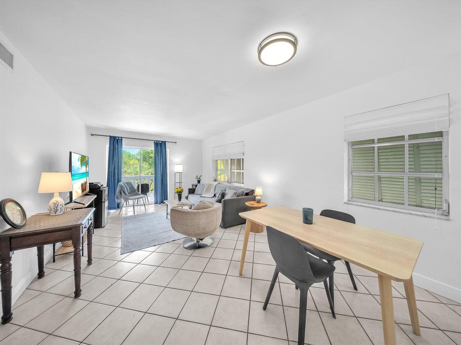 1150 Madruga Avenue # C302, Miami, FL 33146 — zdjęcie 4