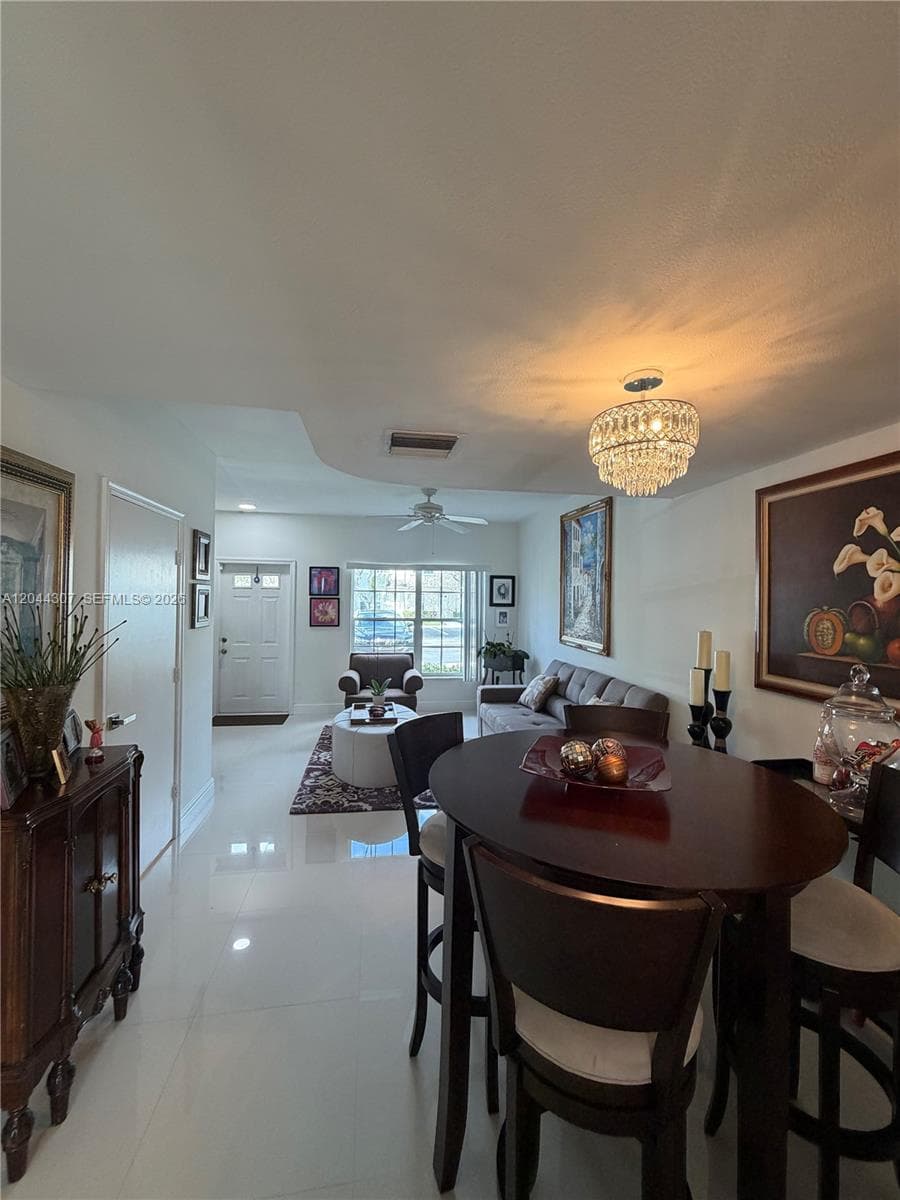 16619 Hemingway Dr, Weston, FL 33326 — zdjęcie 4