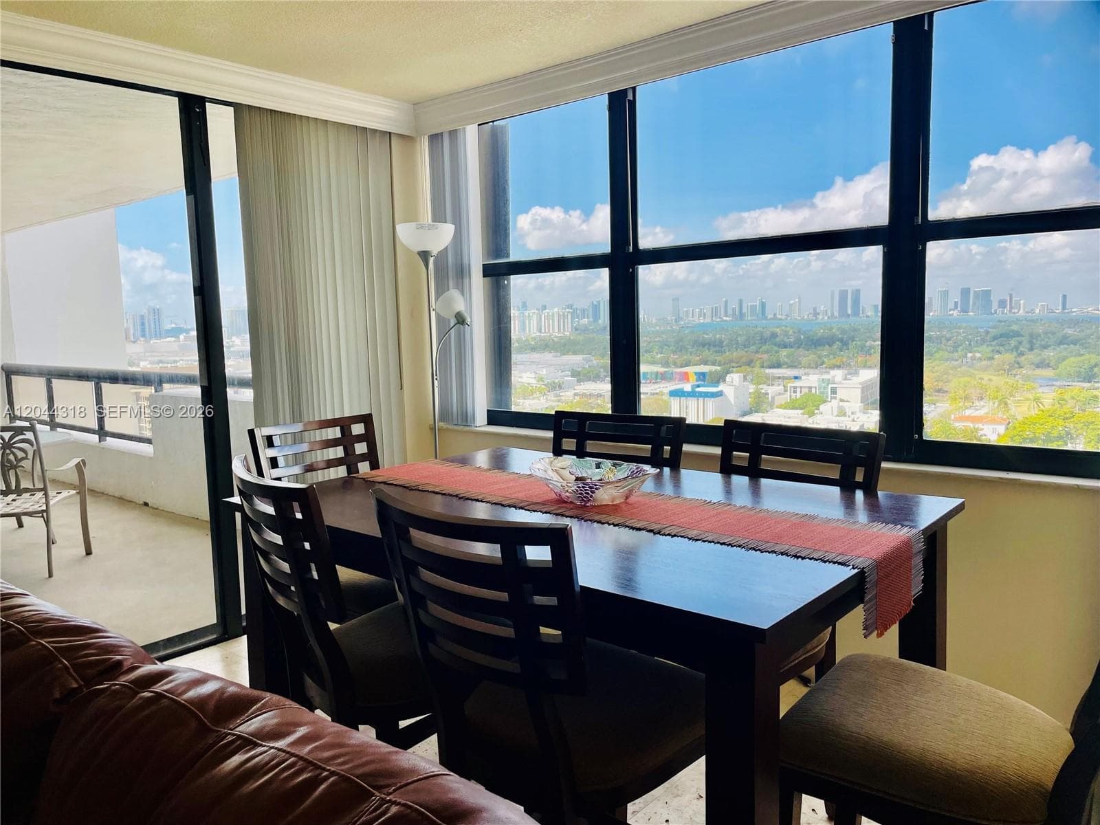2555 Collins Ave # 2006, Miami Beach, FL 33140 — zdjęcie 4