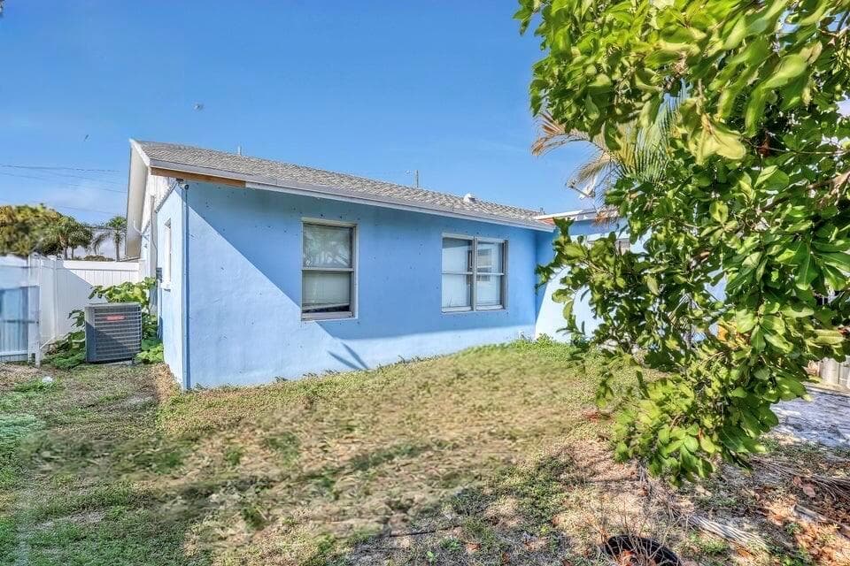 3308 Lake Avenue, West Palm Beach, FL 33405 — zdjęcie 2