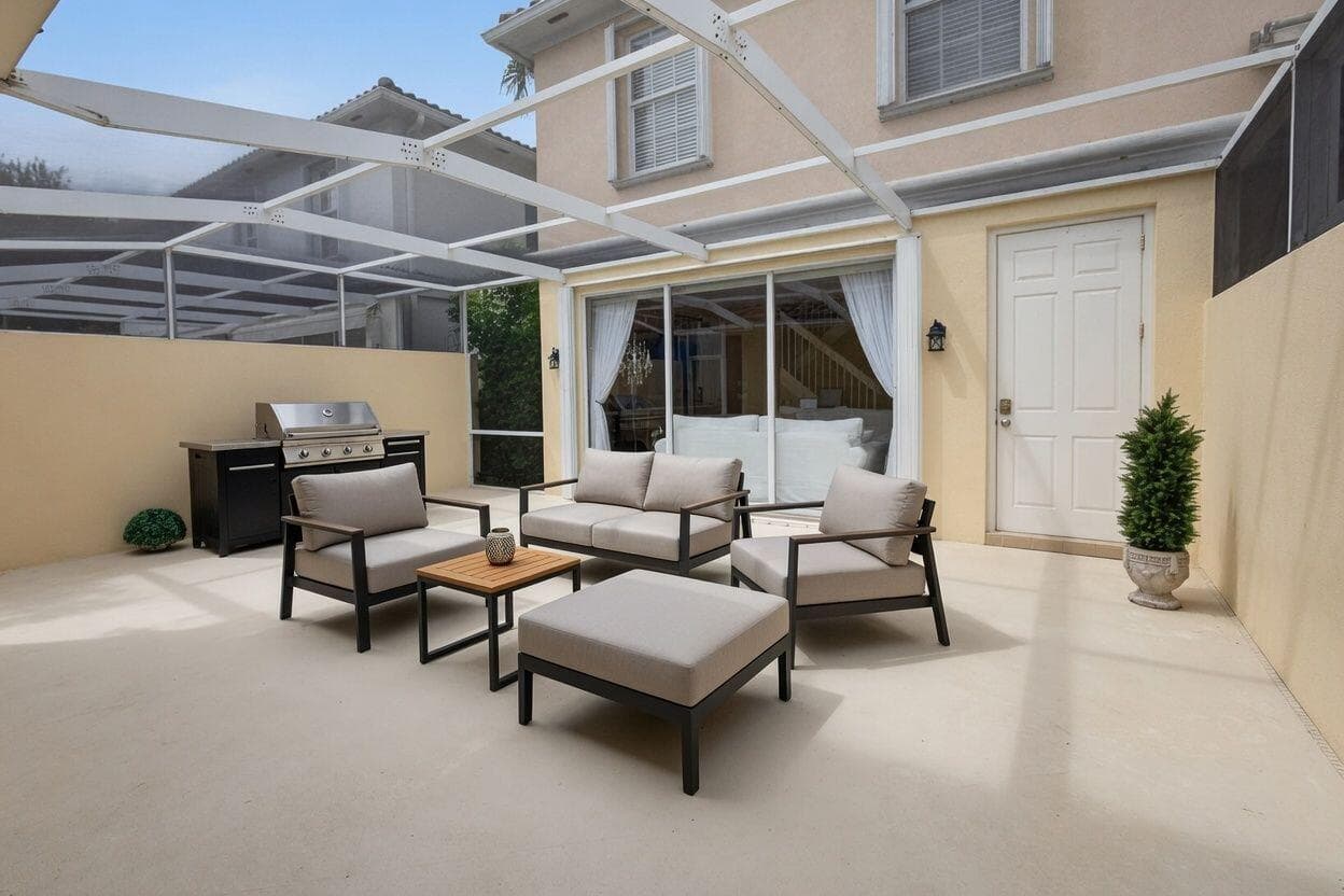213 Barcelona Drive, Jupiter, FL 33458