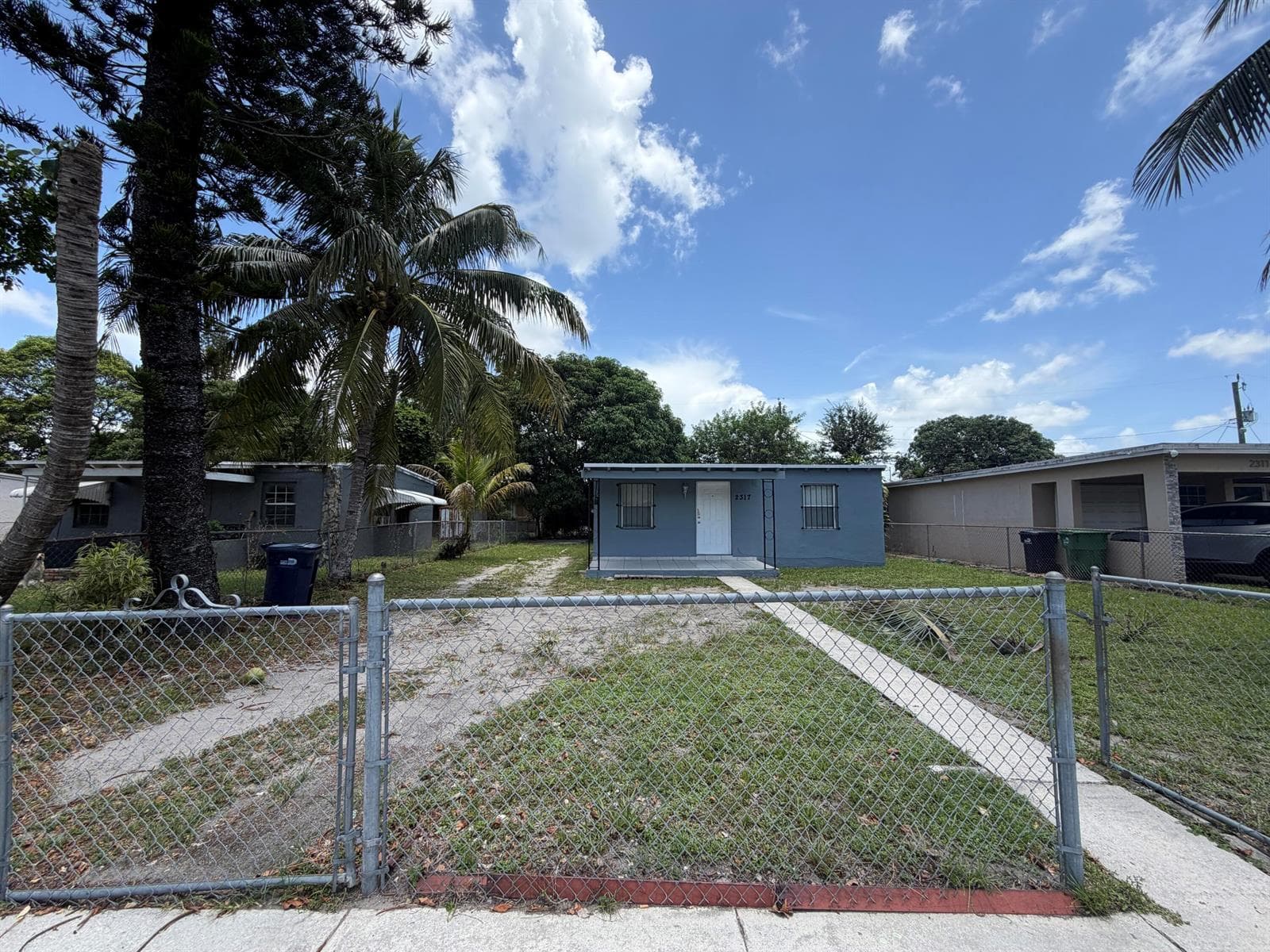 2317 Rutland Street, Opa-Locka, FL 33054 — zdjęcie 3
