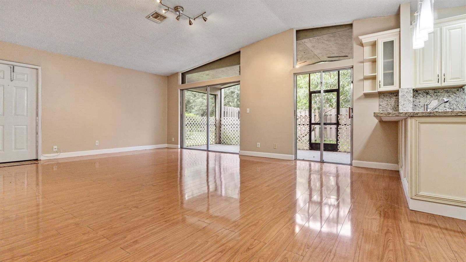 570 Woodgate Circle # A, Sunrise, FL 33326 — zdjęcie 5