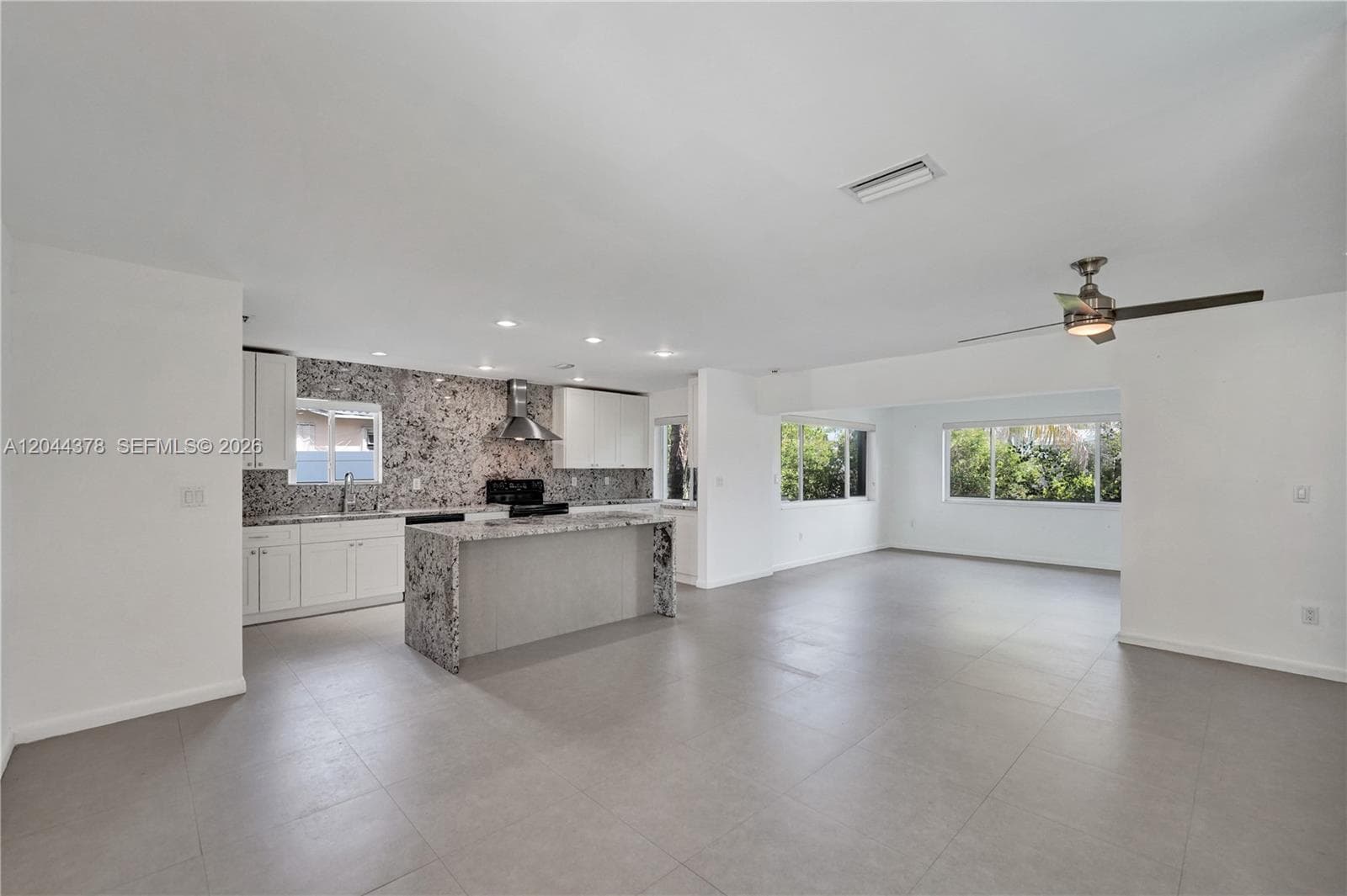 4311 Hayes St, Hollywood, FL 33021 — zdjęcie 4