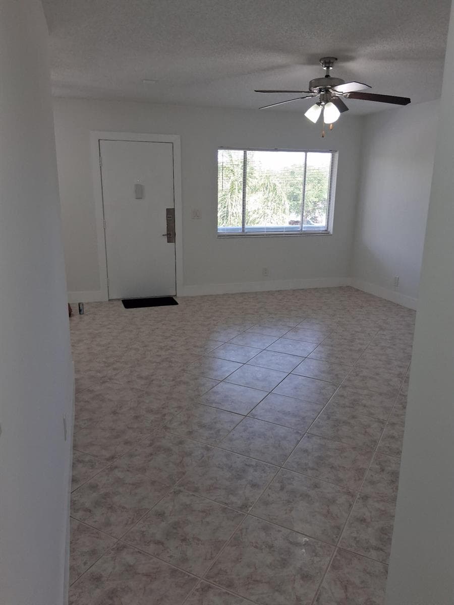 2100 Springdale Boulevard # 303, Palm Springs, FL 33461 — zdjęcie 4