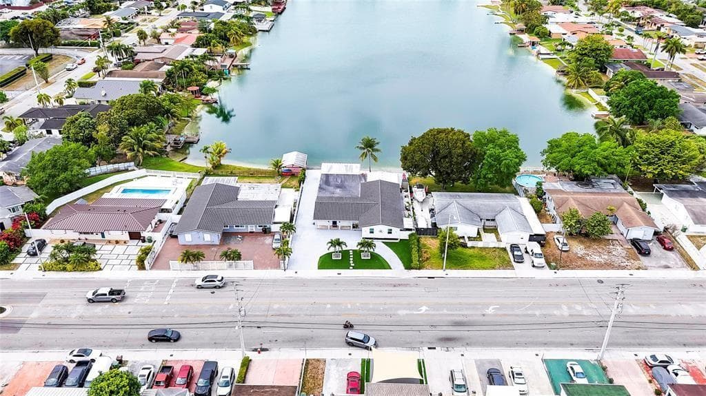6290 W 16th Avenue, Hialeah, FL 33012 — zdjęcie 2
