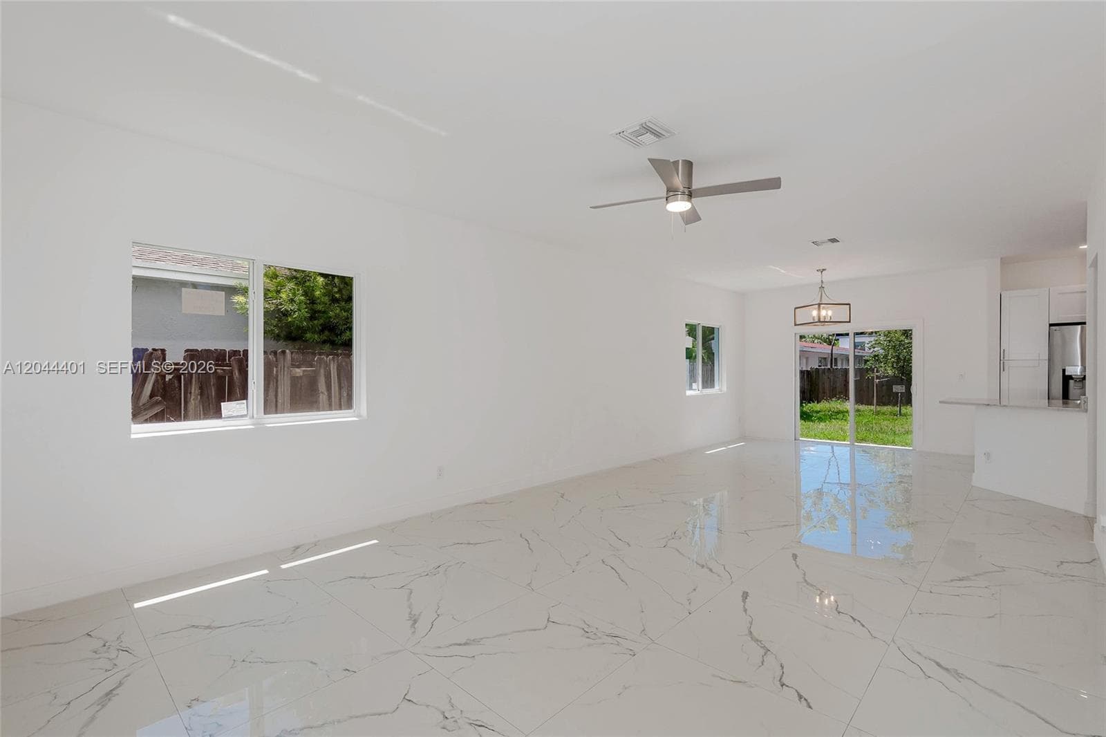 731 SW 6th St, Dania Beach, FL 33004 — zdjęcie 3