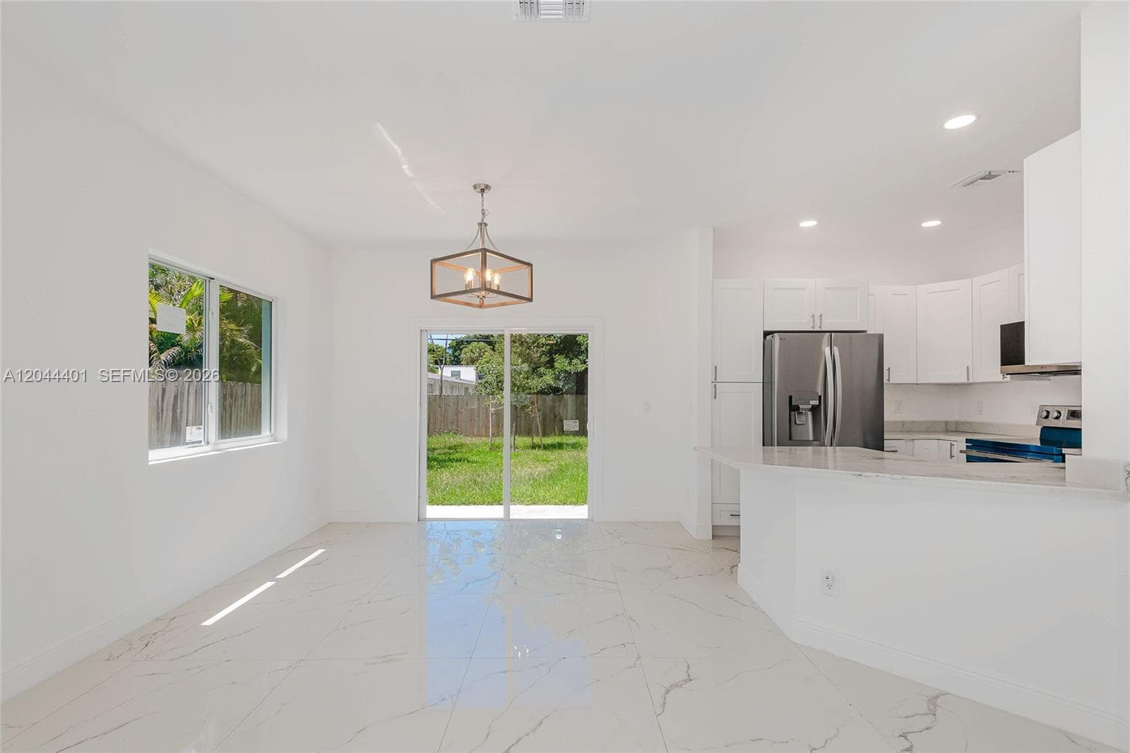 731 SW 6th St, Dania Beach, FL 33004 — zdjęcie 5