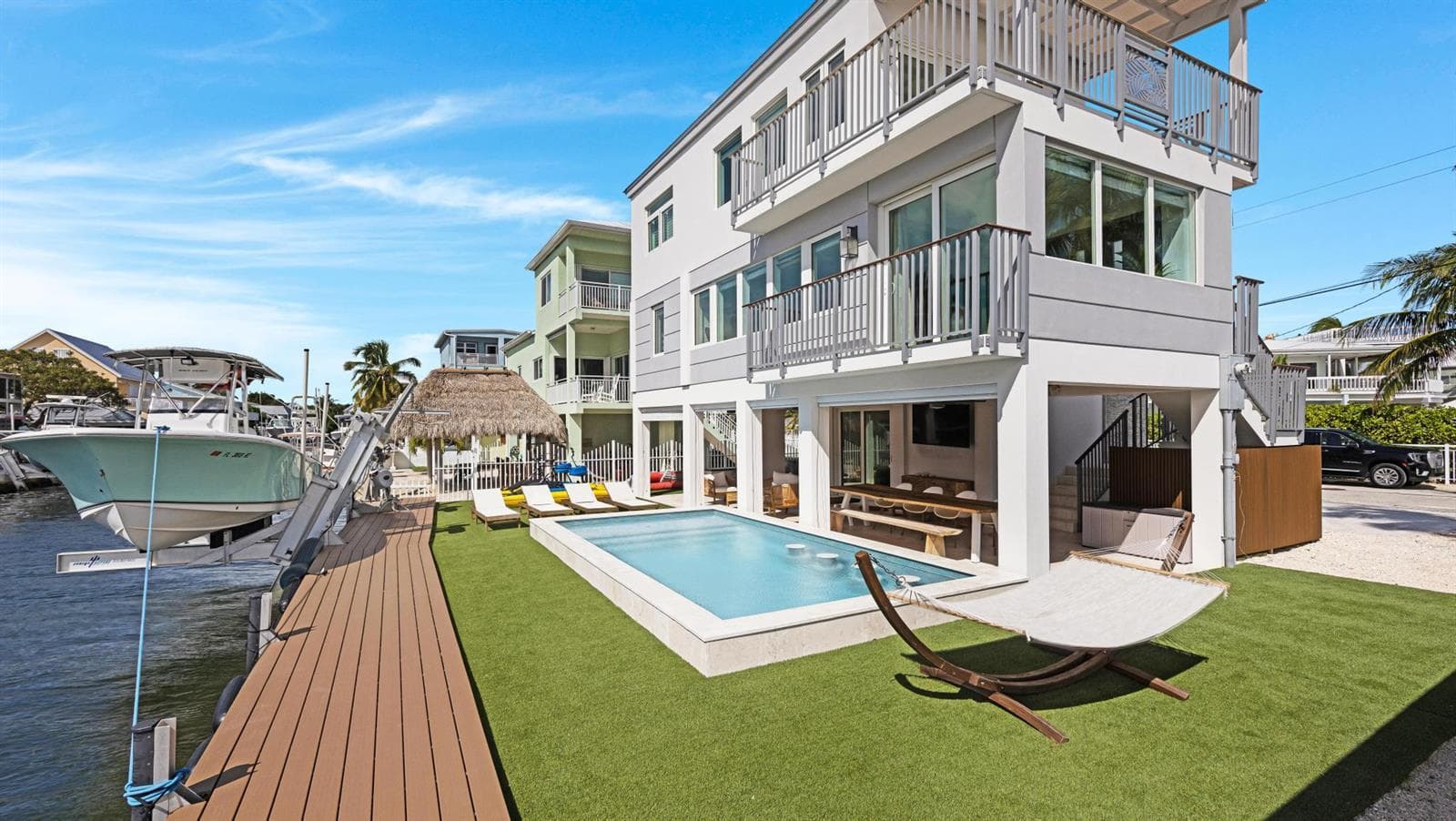704 Grouper Lane, Key Largo, FL 33037