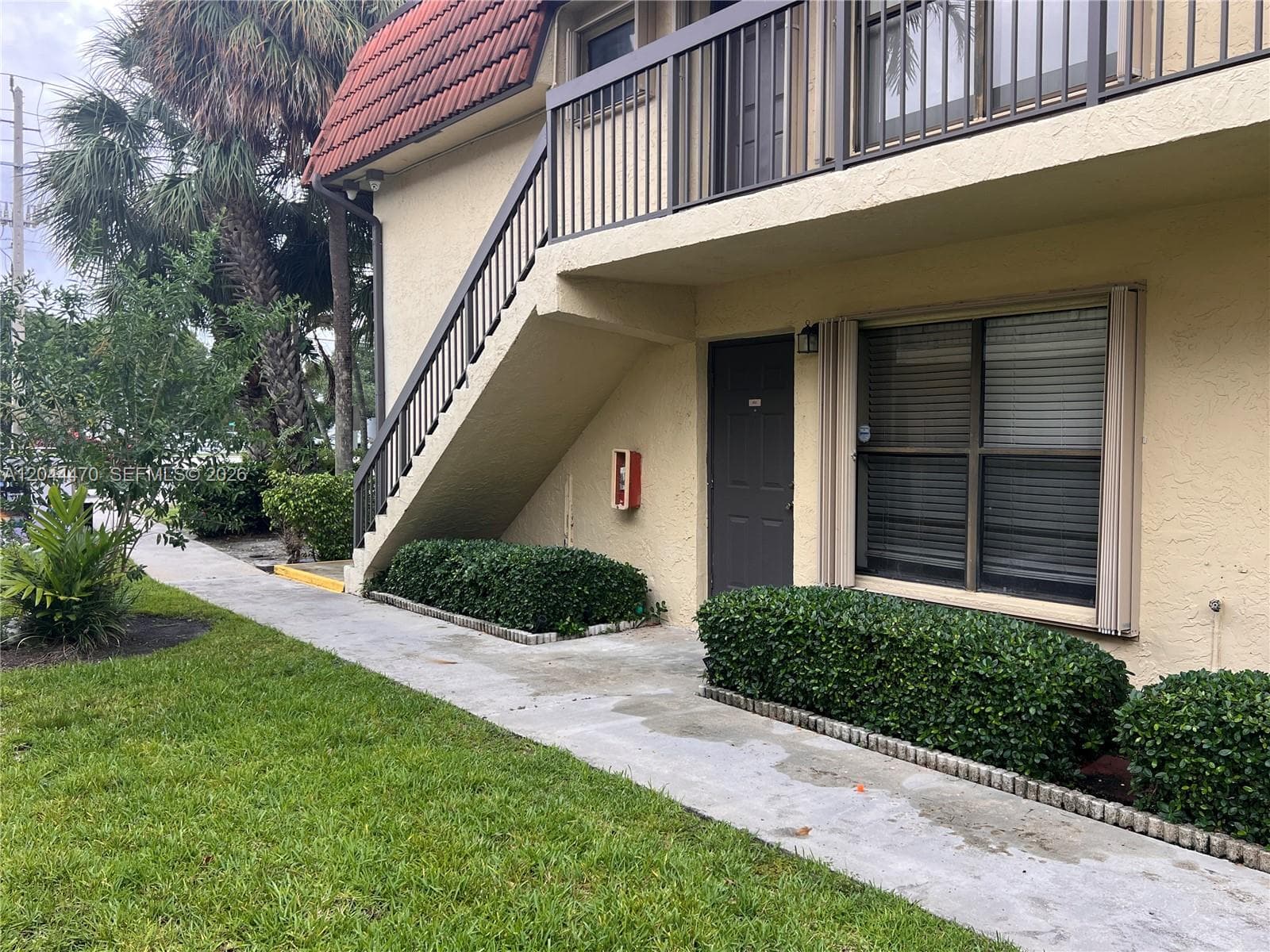 451 NW 100th Pl # 101, Pembroke Pines, FL 33024 — zdjęcie 3