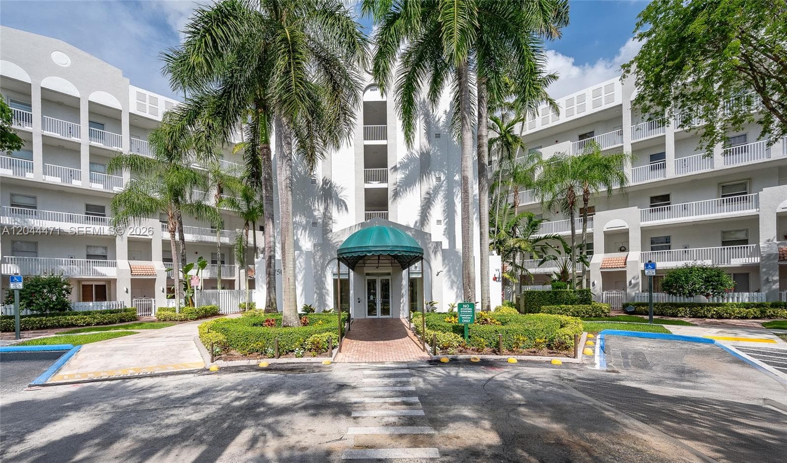 10750 NW 66th St # 312, Doral, FL 33178