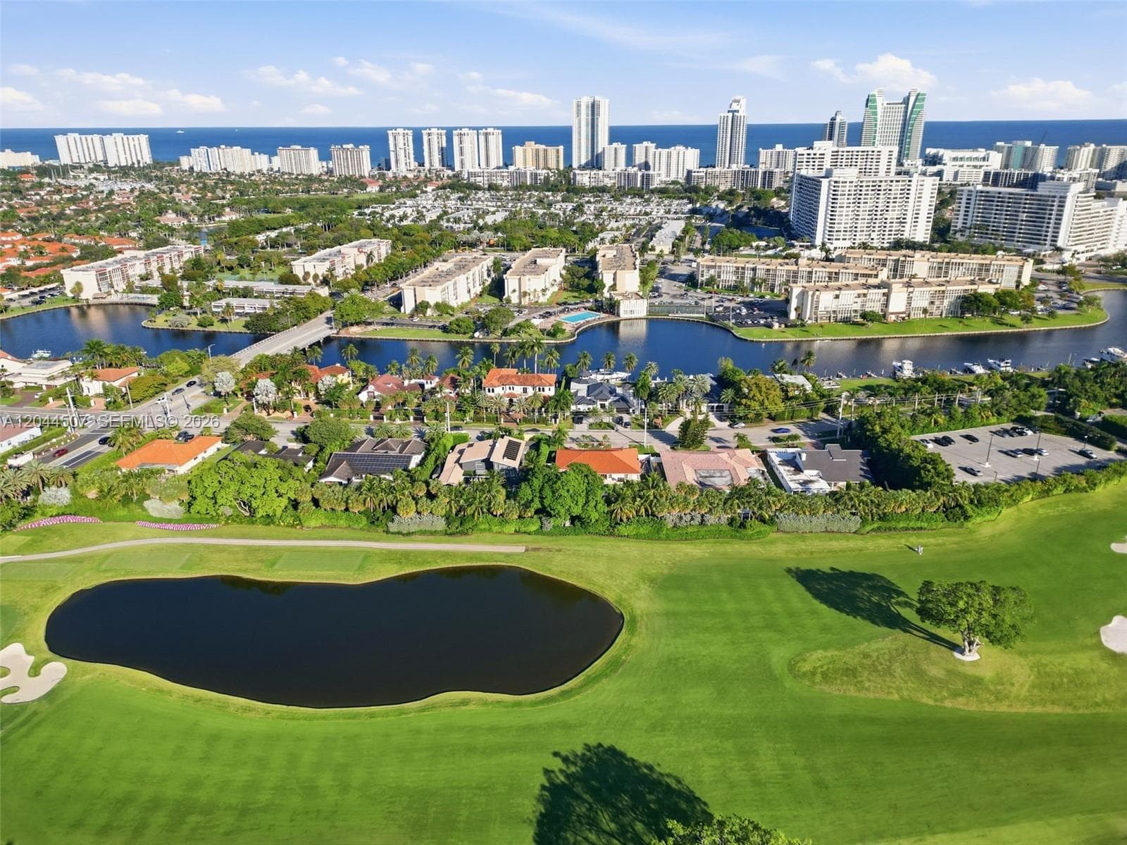 713 Diplomat Pkwy, Hallandale Beach, FL 33009 — zdjęcie 3