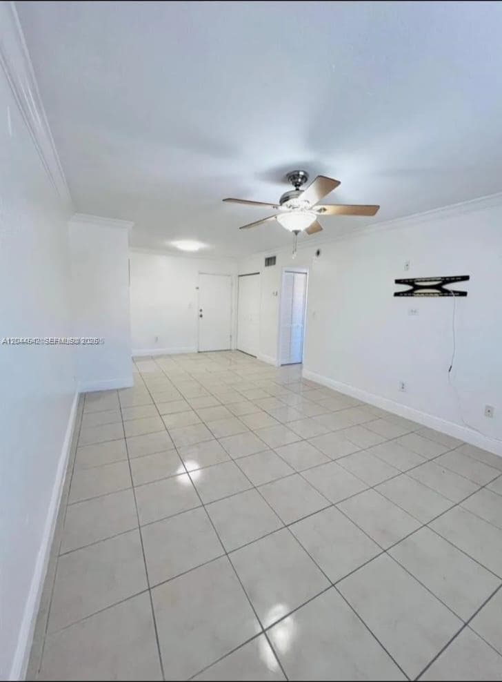 606 W 81st St # 224, Hialeah, FL 33014 — zdjęcie 3
