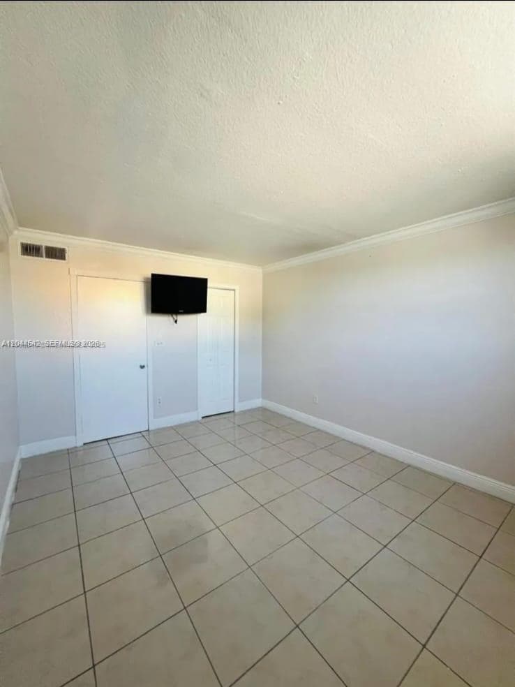 606 W 81st St # 224, Hialeah, FL 33014 — zdjęcie 5