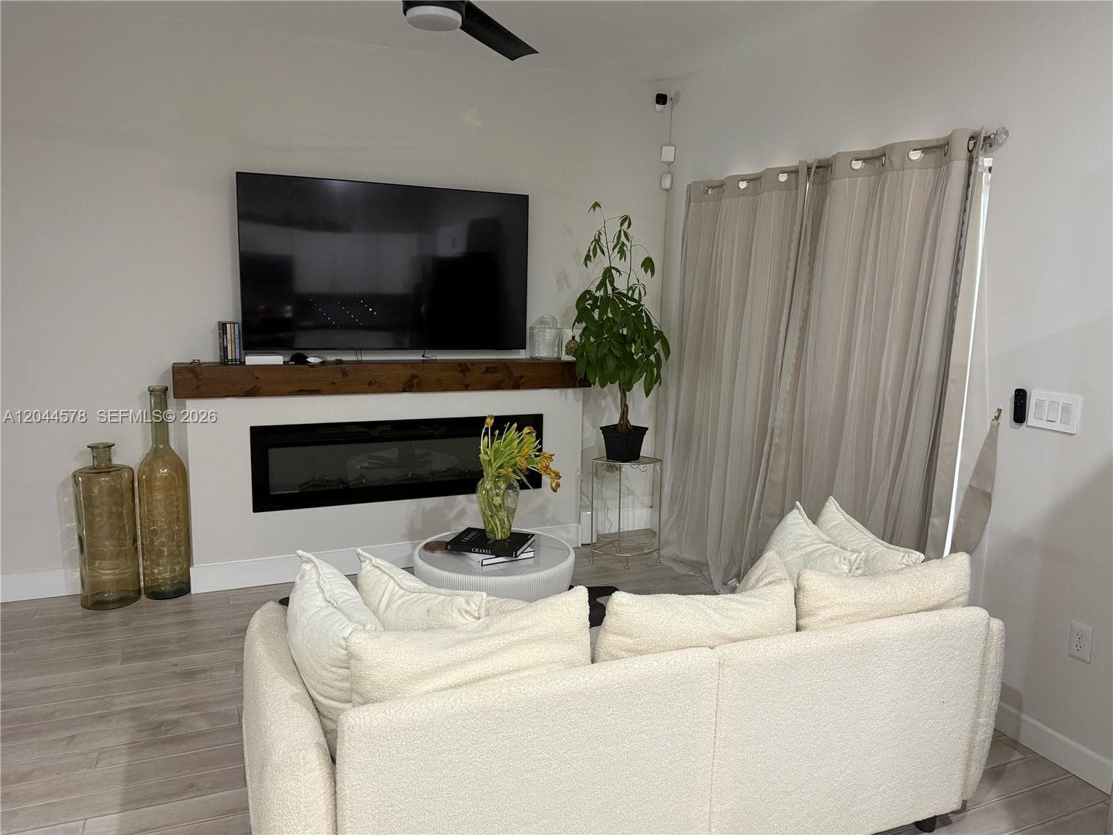 1035 NW 2nd Ave, Fort Lauderdale, FL 33311 — zdjęcie 2