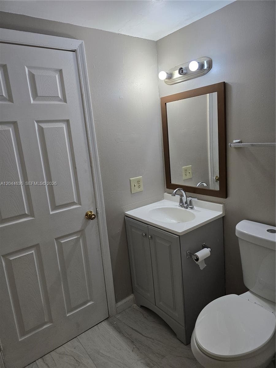 111 San Remo Blvd, North Lauderdale, FL 33068 — zdjęcie 2