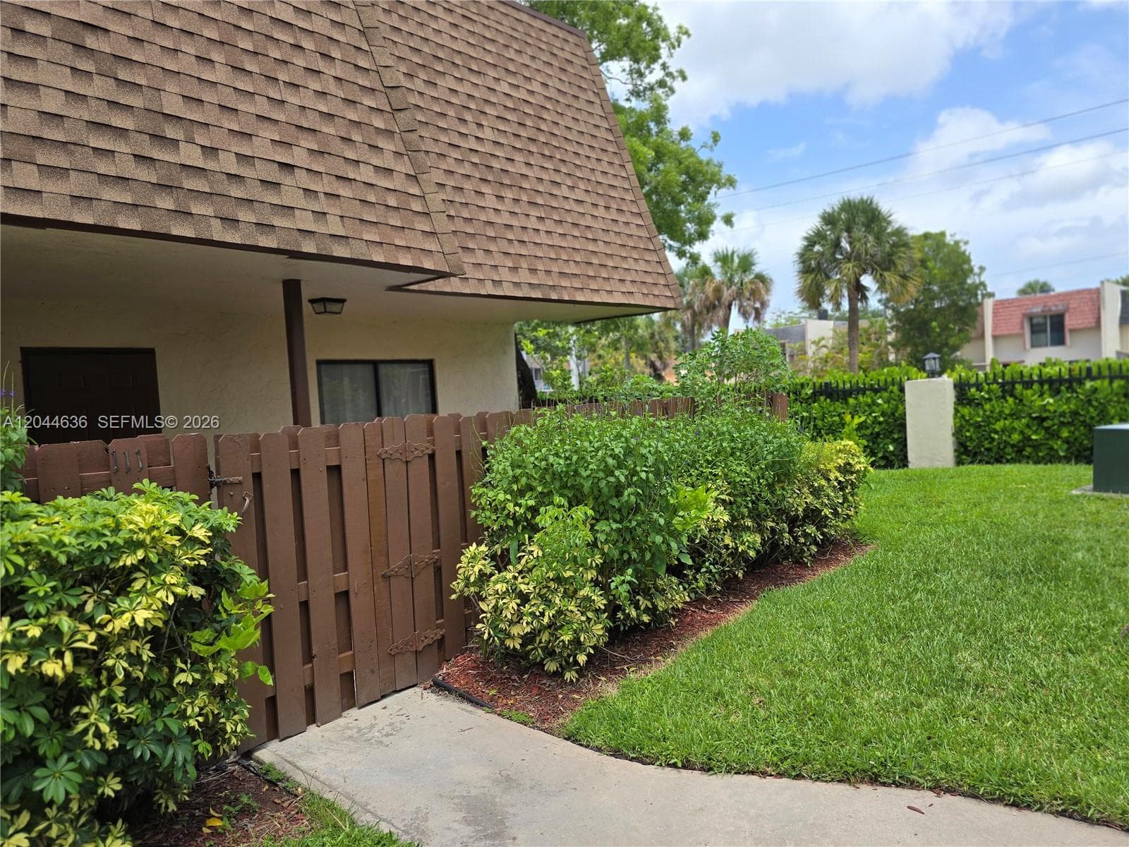 111 San Remo Blvd, North Lauderdale, FL 33068