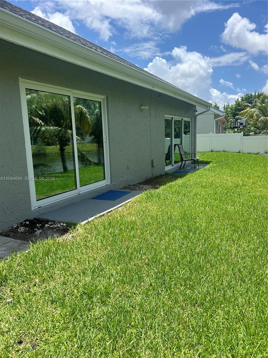 2730 Cypress Ave, Miramar, FL 33025 — zdjęcie 4