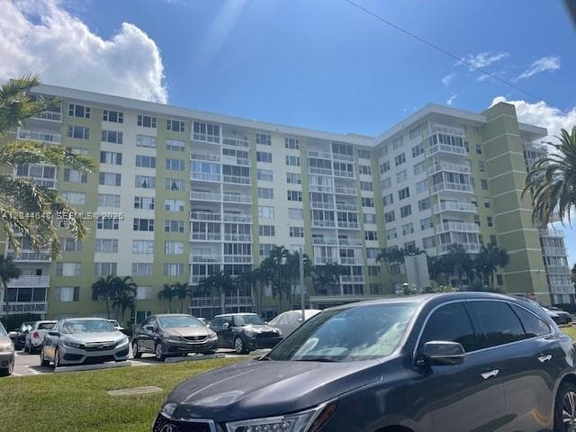 4400 Hillcrest Dr # 701B, Hollywood, FL 33021 — zdjęcie 2