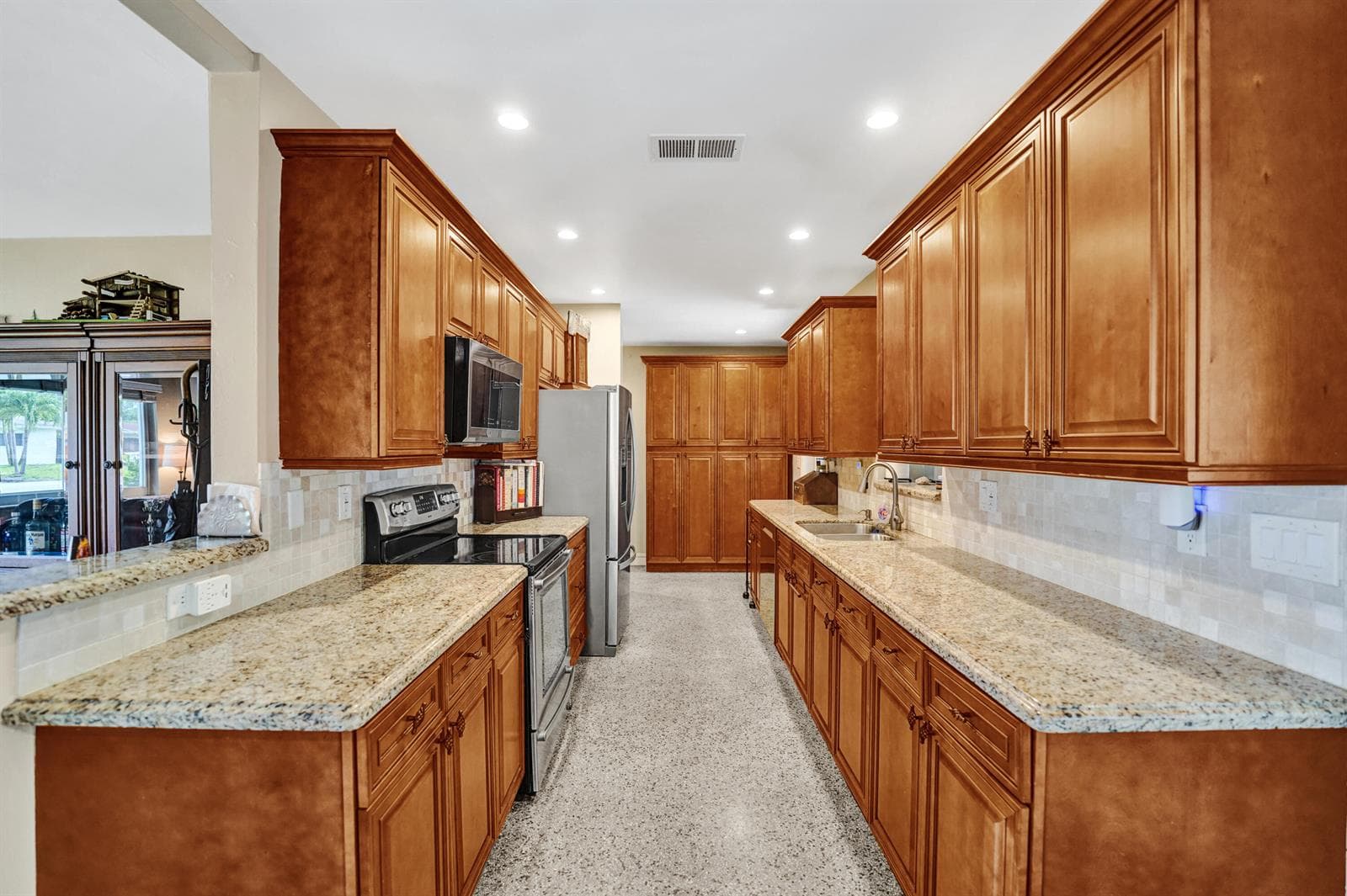 501 NE 28th Street, Wilton Manors, FL 33334 — zdjęcie 5