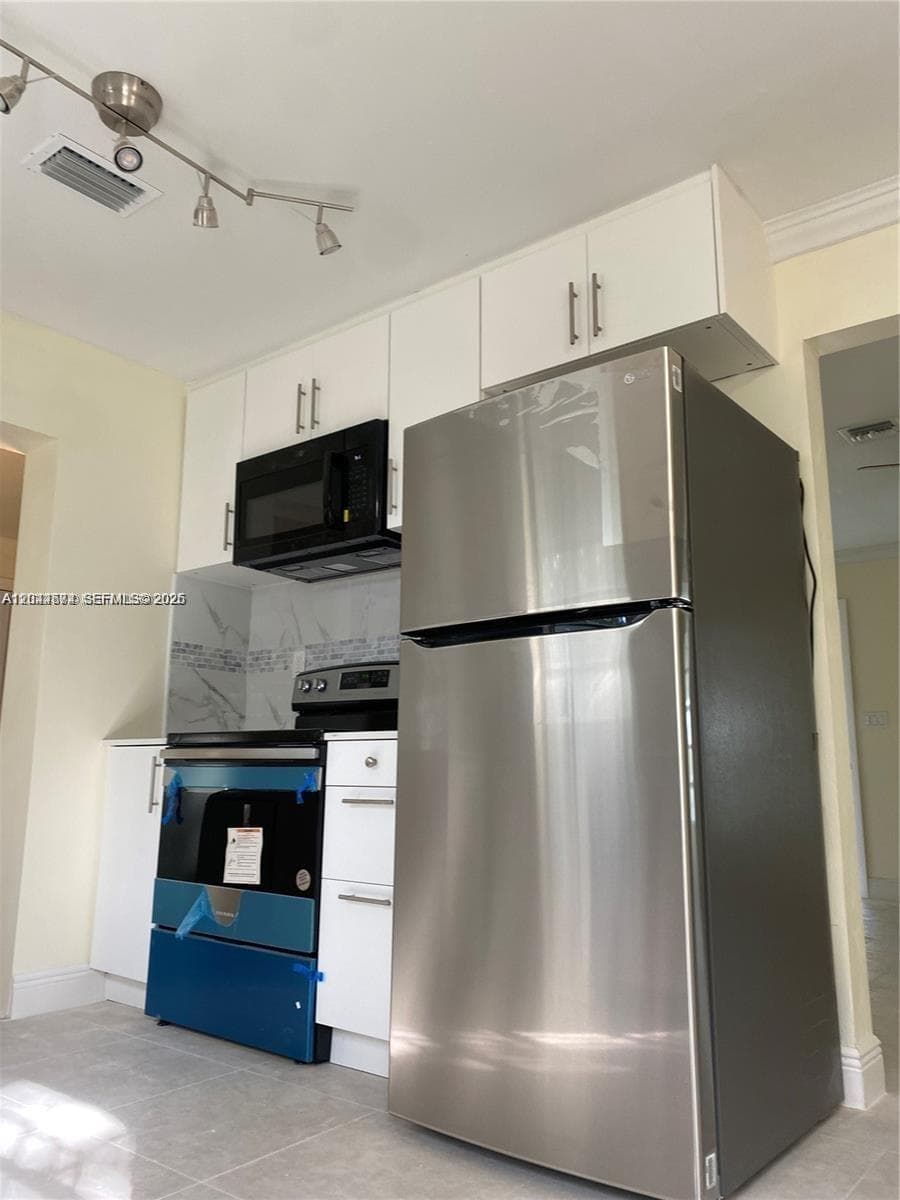 170 NW 49th St, Miami, FL 33127 — zdjęcie 5