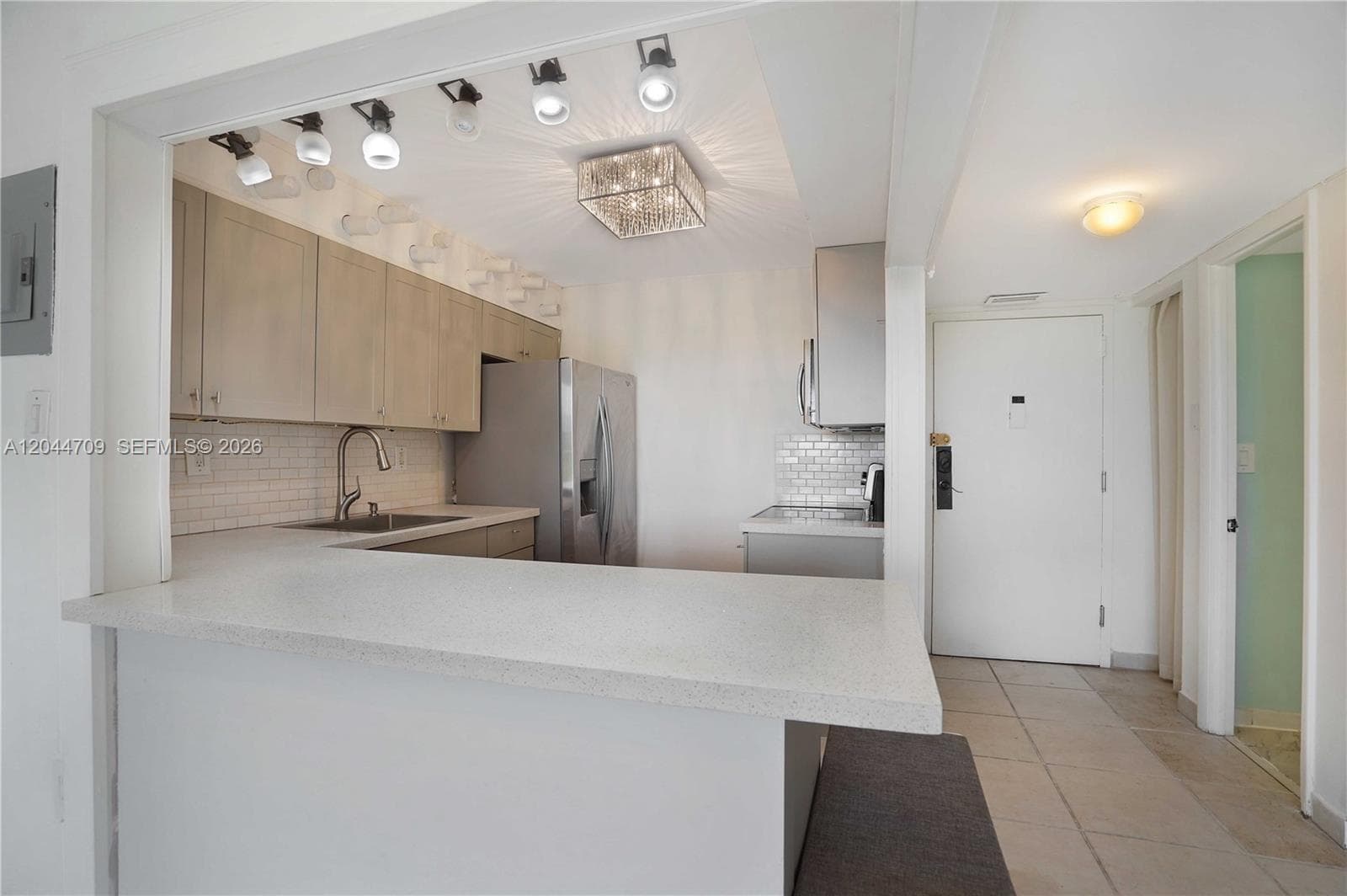 6900 Bay Dr # 3H, Miami Beach, FL 33141 — zdjęcie 4