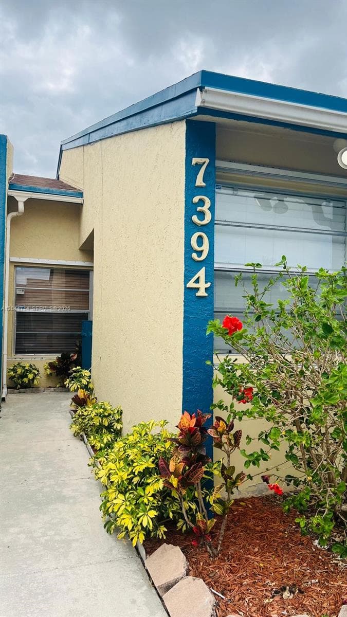 7394 NW 34th St, Lauderhill, FL 33319 — zdjęcie 2