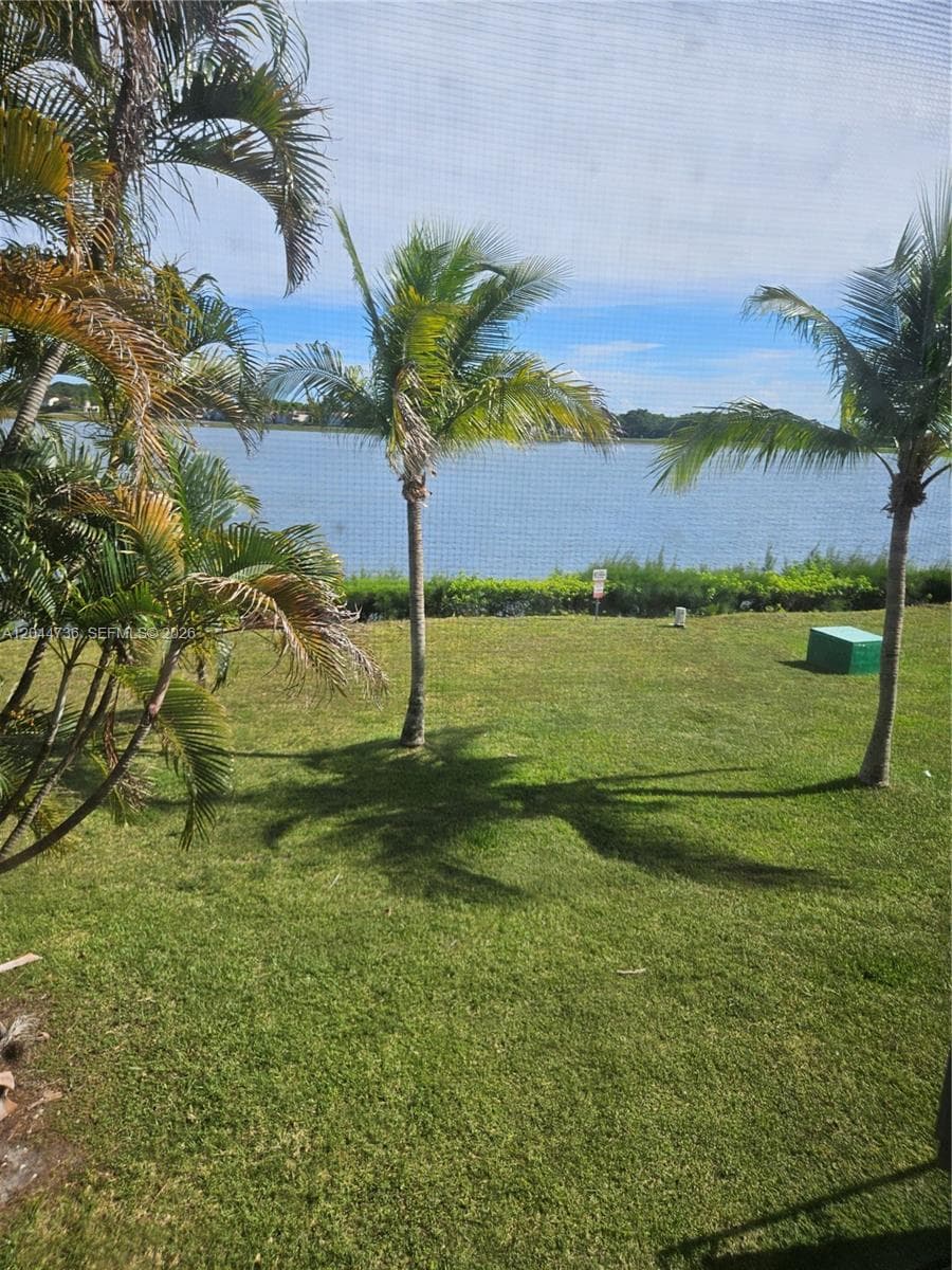 20822 San Simeon Way # 111, Miami, FL 33179 — zdjęcie 4