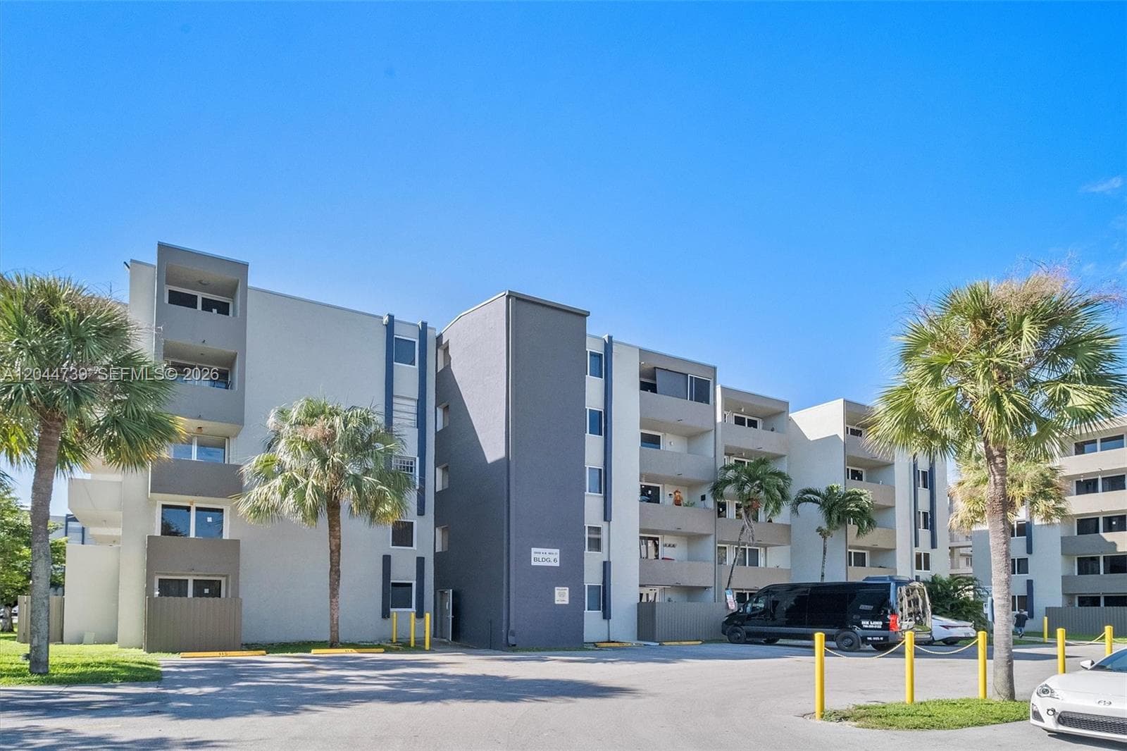 10090 NW 80th Ct # 1540, Hialeah Gardens, FL 33016