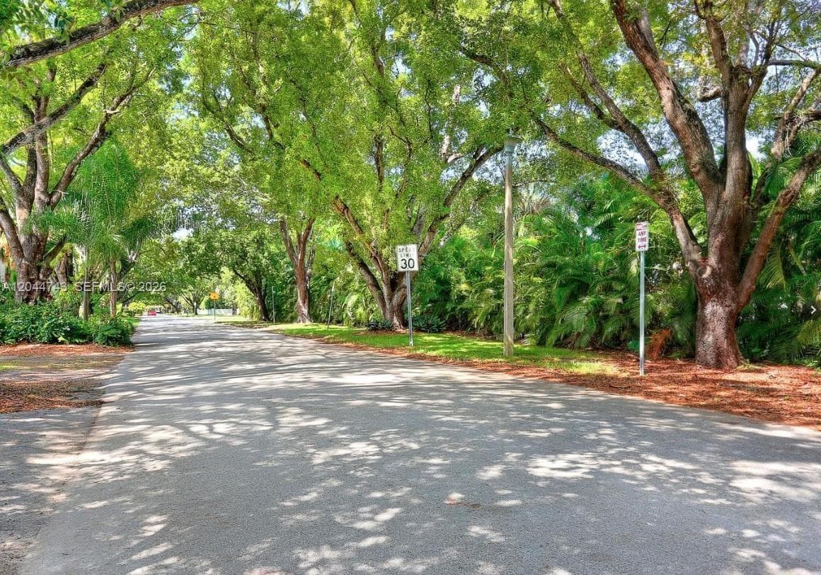 1205 Mariposa Ave # 212, Coral Gables, FL 33146 — zdjęcie 3