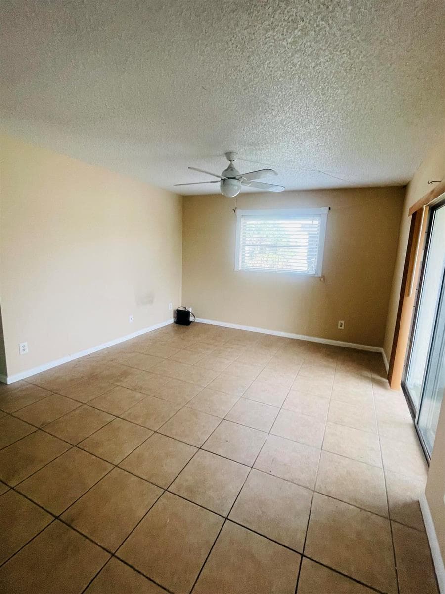 420 S B Street # A4, FL 33460 — zdjęcie 3