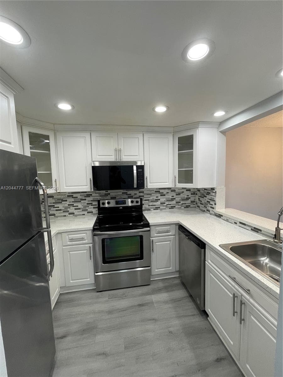 13685 NE 10th Ave # 301, North Miami, FL 33161 — zdjęcie 3