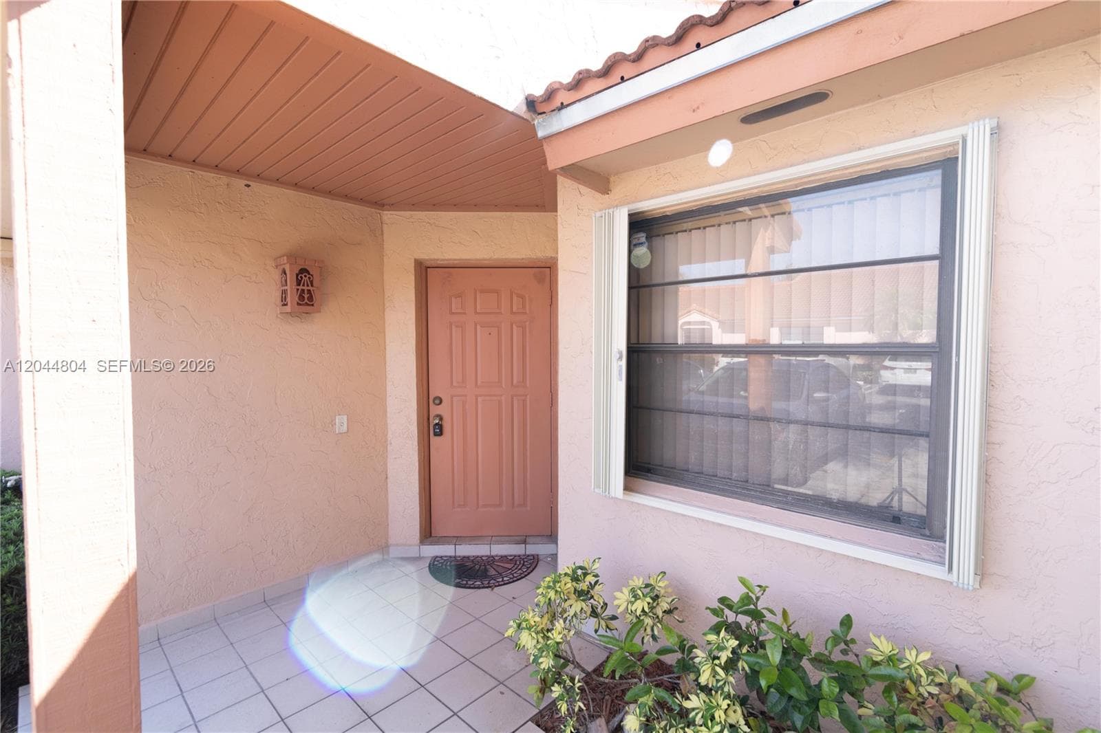 17059 NW 60th Ct, Hialeah, FL 33015
