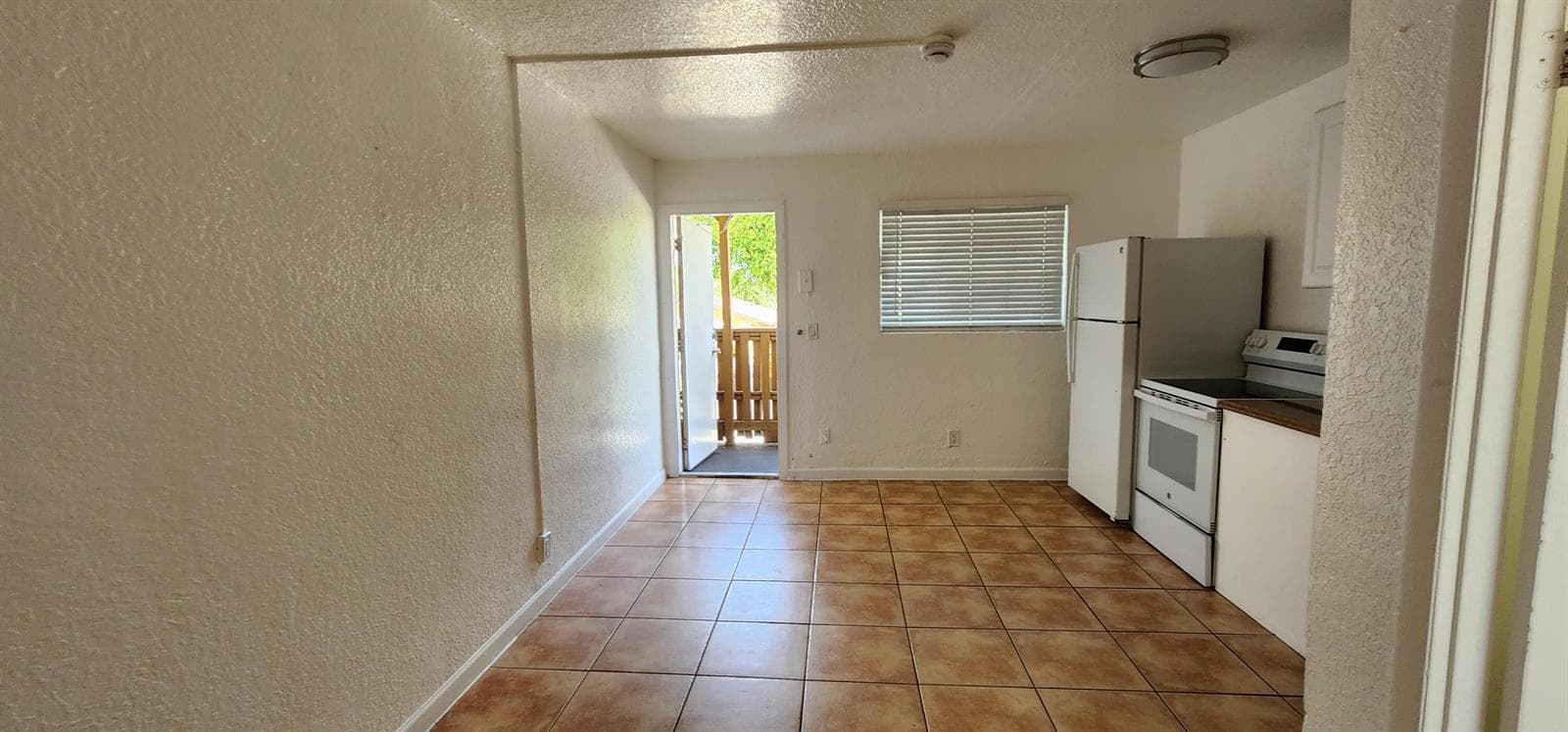 620 NW 7th Avenue # 28, Pompano Beach, FL 33060 — zdjęcie 5
