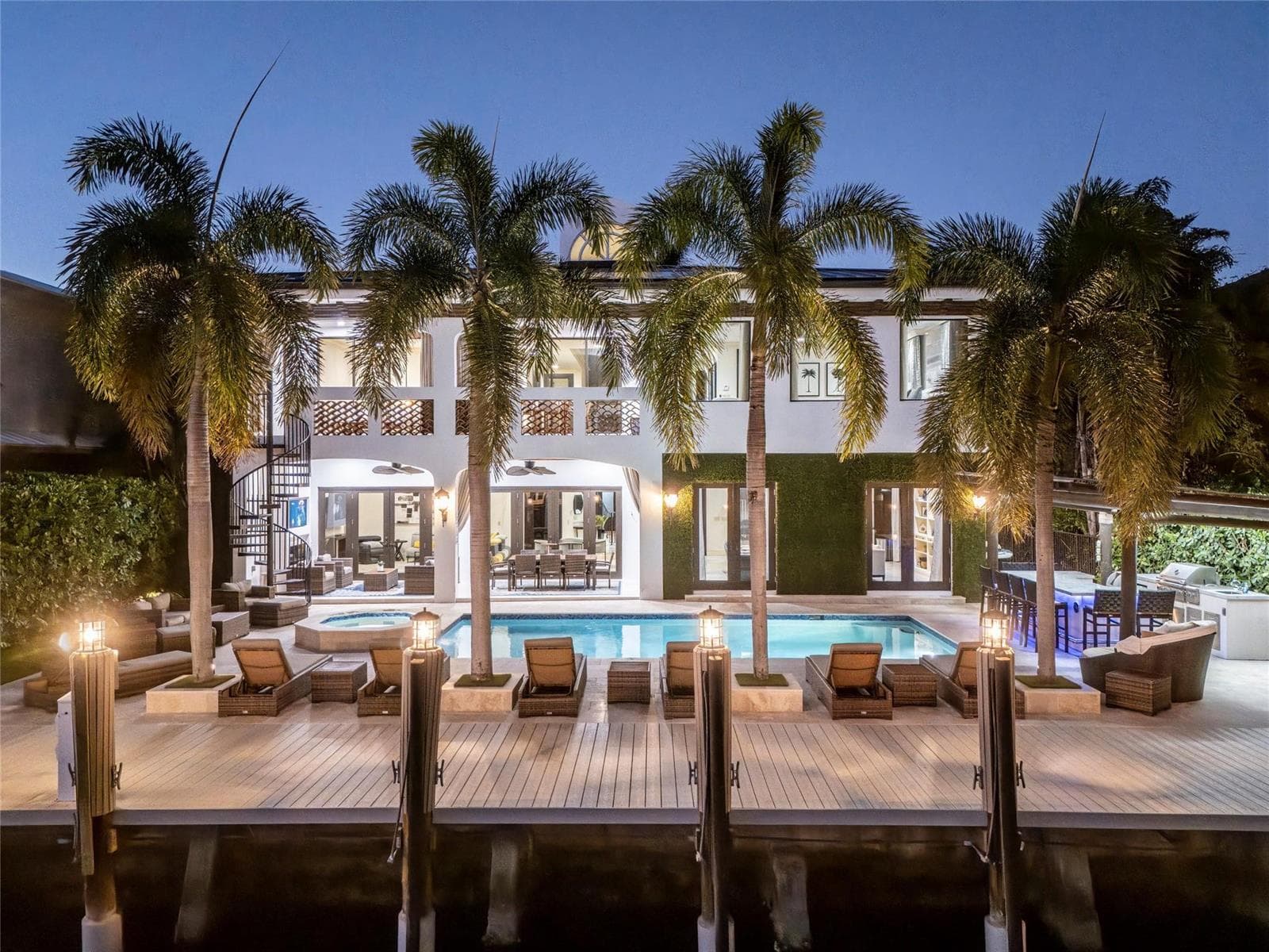 2430 Castilla Isle, Fort Lauderdale, FL 33301 — zdjęcie 3