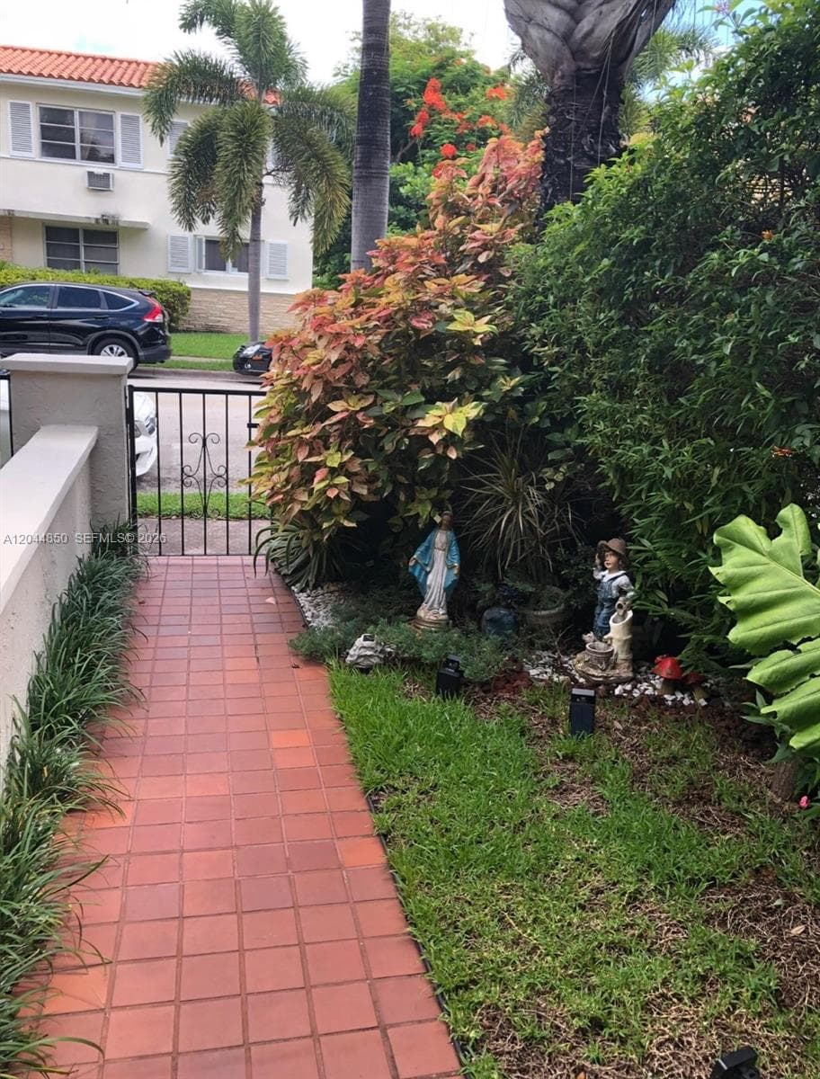248 Majorca Ave # 248, Coral Gables, FL 33134 — zdjęcie 2