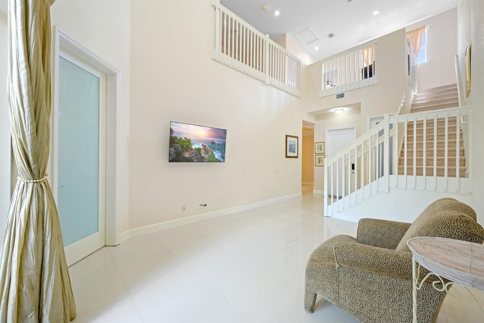 1384 Harbor View W, Hollywood, FL 33019 — zdjęcie 3